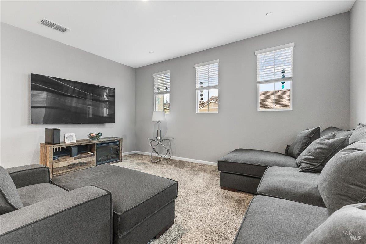 Rohnert Park, California, 94928, United States, 4 Bedrooms Bedrooms, ,3 BathroomsBathrooms,Residential,For Sale,2000344