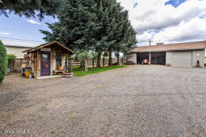 Yakima, Washington, 98903, United States, 3 Bedrooms Bedrooms, ,3 BathroomsBathrooms,Residential,For Sale,1846825