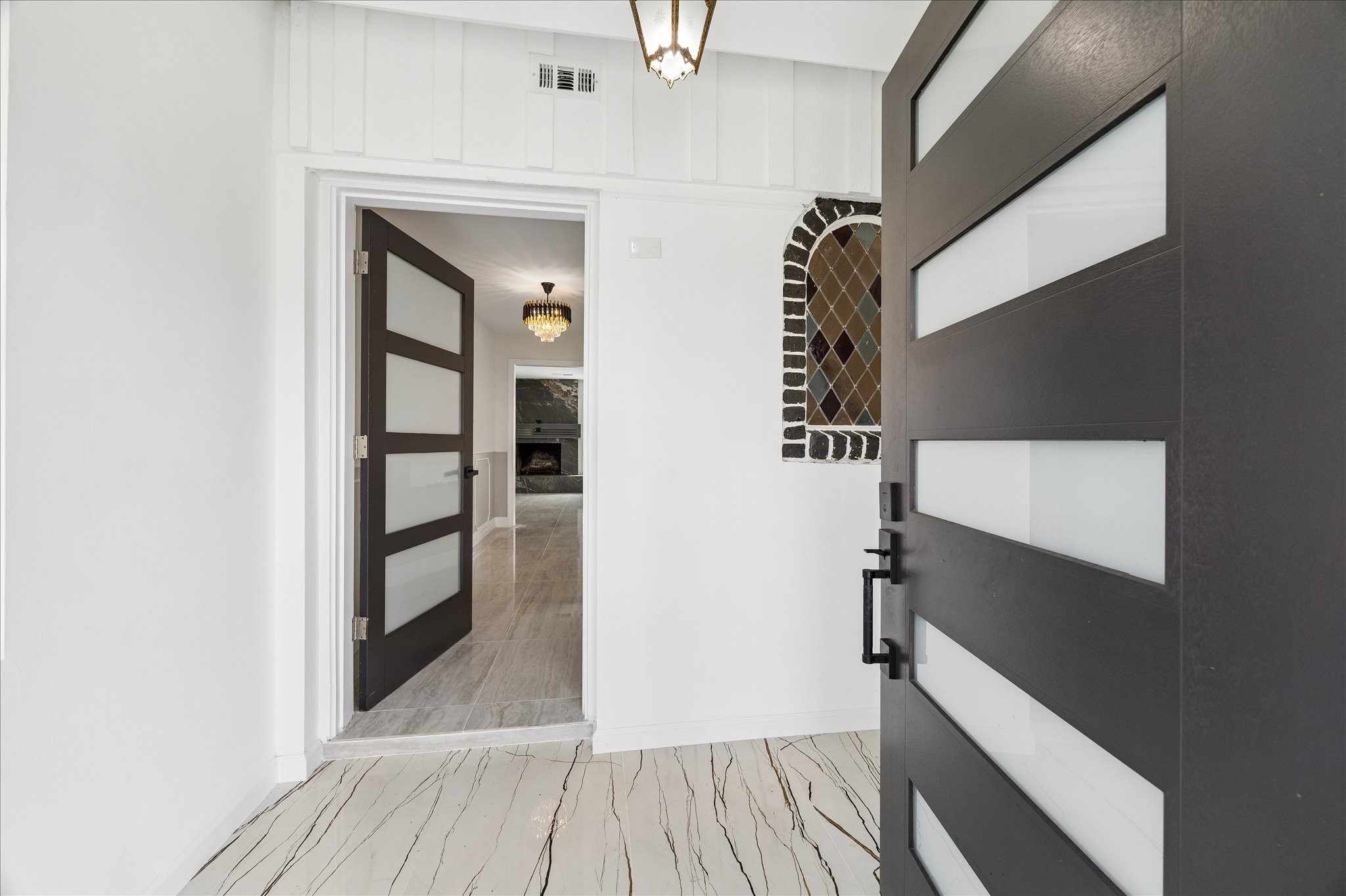  2302 Brooktree Drive - 物件實景