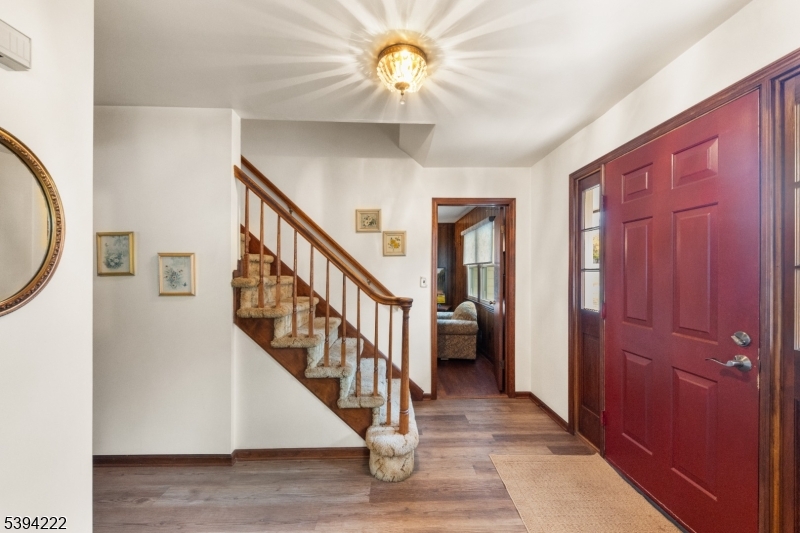 Readington Twp., New Jersey, 08889, United States, 4 Bedrooms Bedrooms, ,3 BathroomsBathrooms,Residential,For Sale,1989710