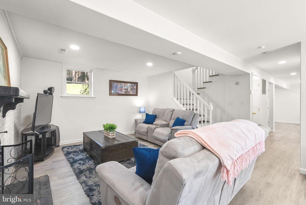 Frederick, Maryland, 21704, United States, 3 Bedrooms Bedrooms, ,3 BathroomsBathrooms,Residential,For Sale,1984093