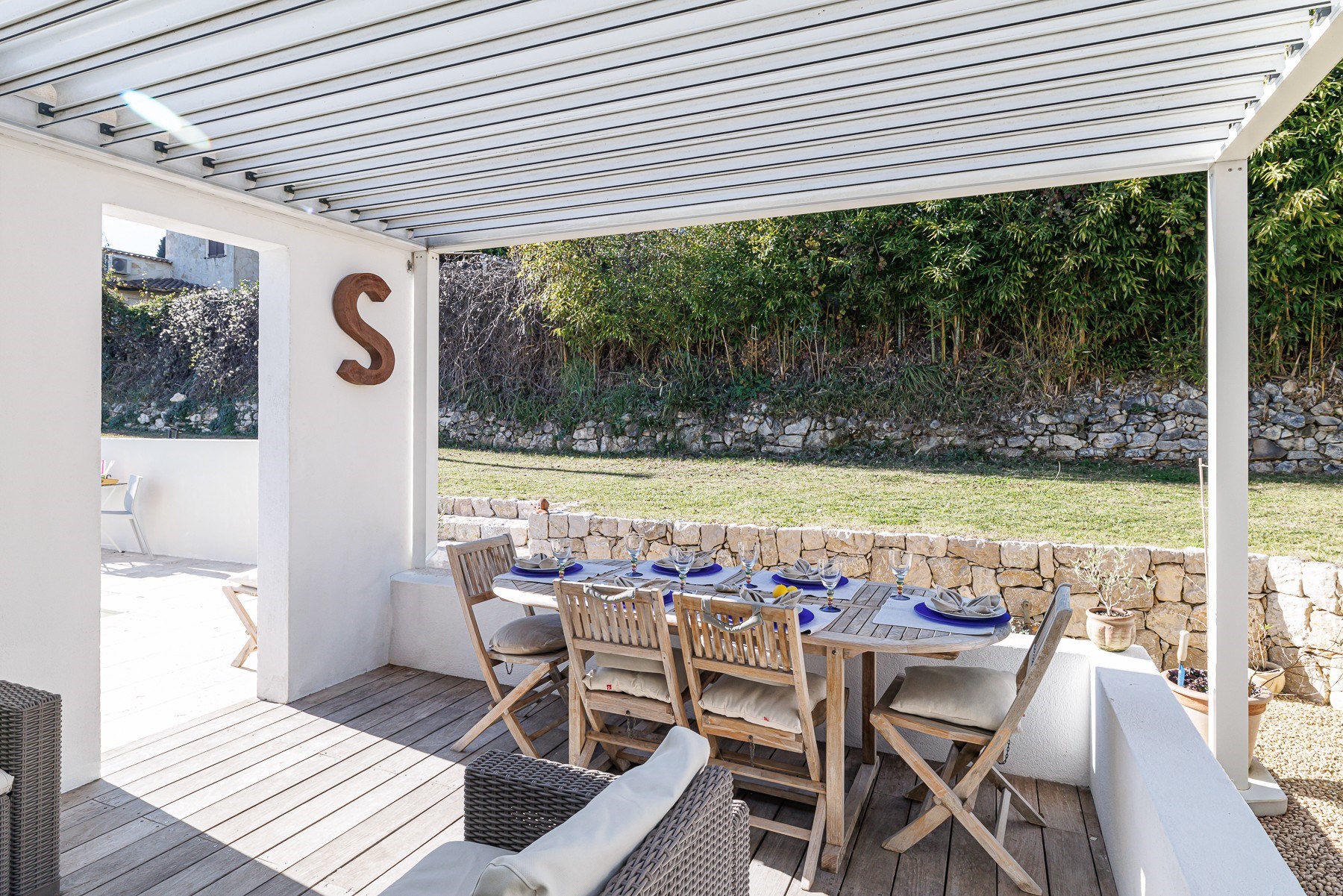  Architect-designed contemporary villa for sale in Vence near Saint-Paul-de-Vence - 物件實景