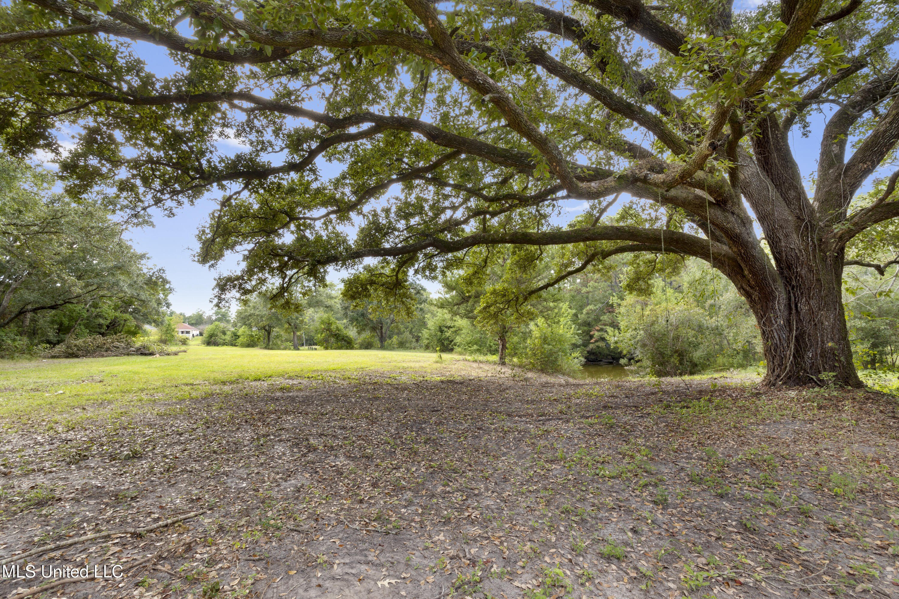 Biloxi, Mississippi, 39532, United States, 3 Bedrooms Bedrooms, ,2 BathroomsBathrooms,Residential,For Sale,1977192