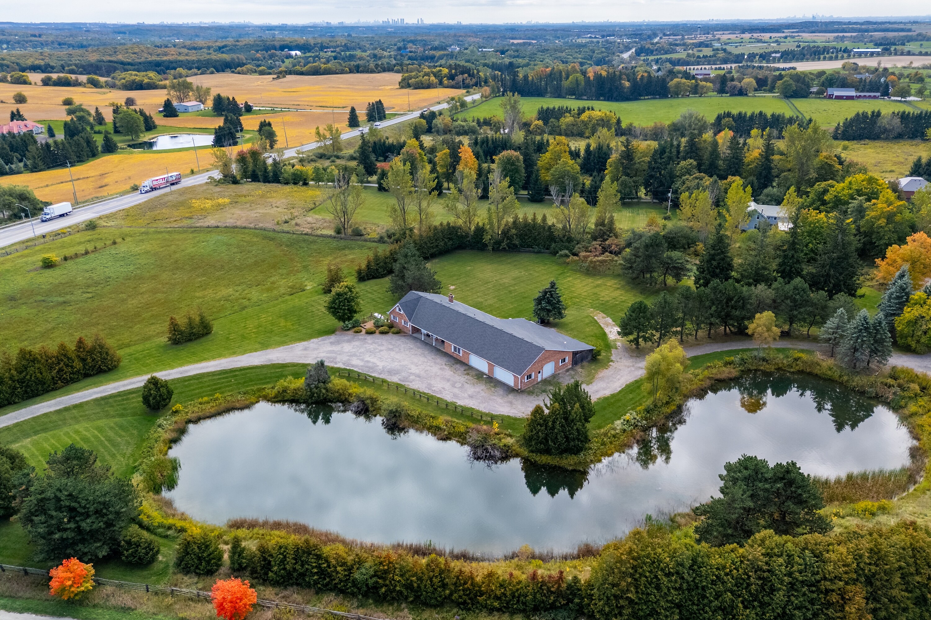  10+ Acre King Property - 物件實景