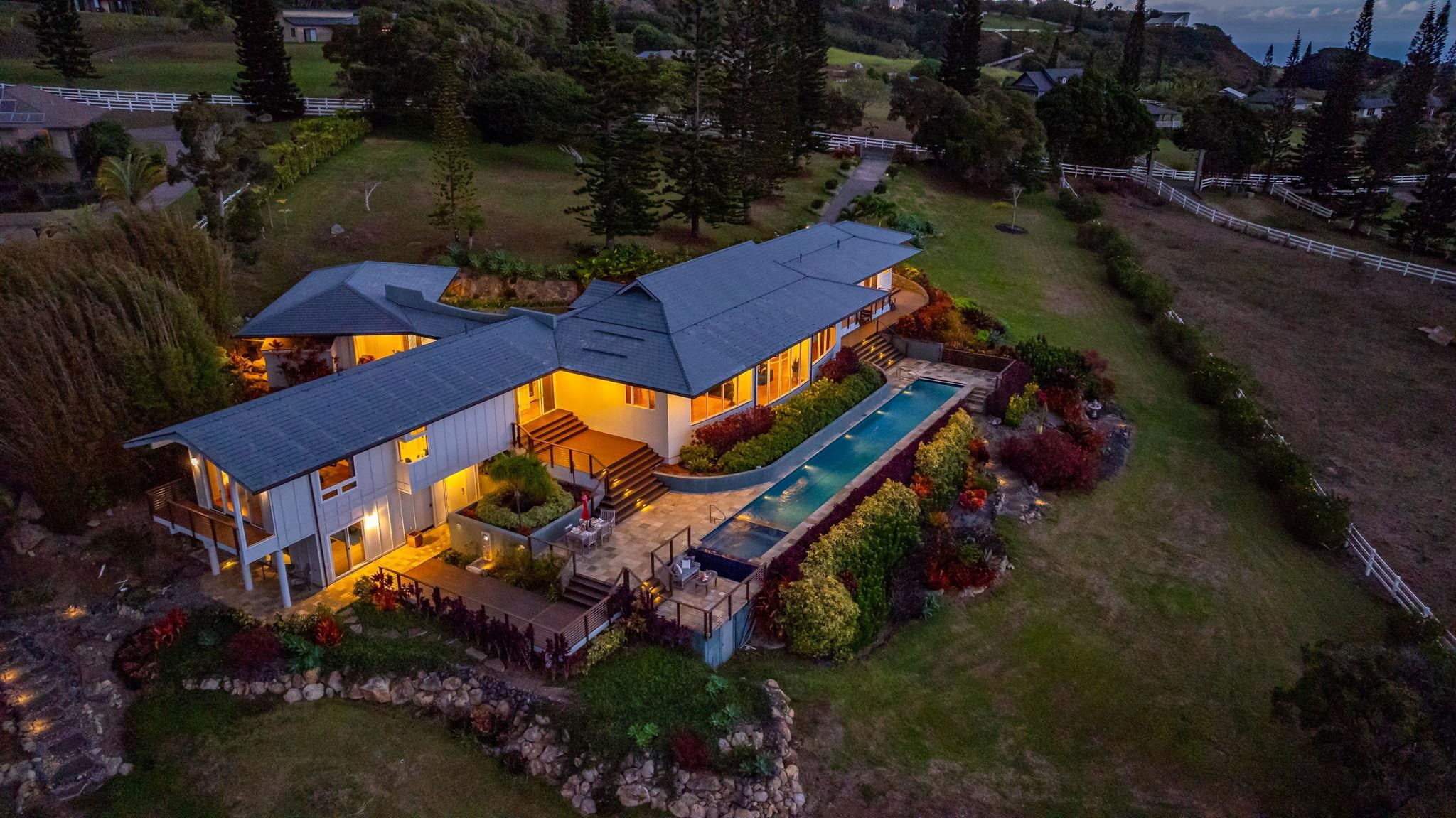 Wailuku, Hawaii, 96793, United States, 4 Bedrooms Bedrooms, ,6 BathroomsBathrooms,Residential,For Sale,1998194