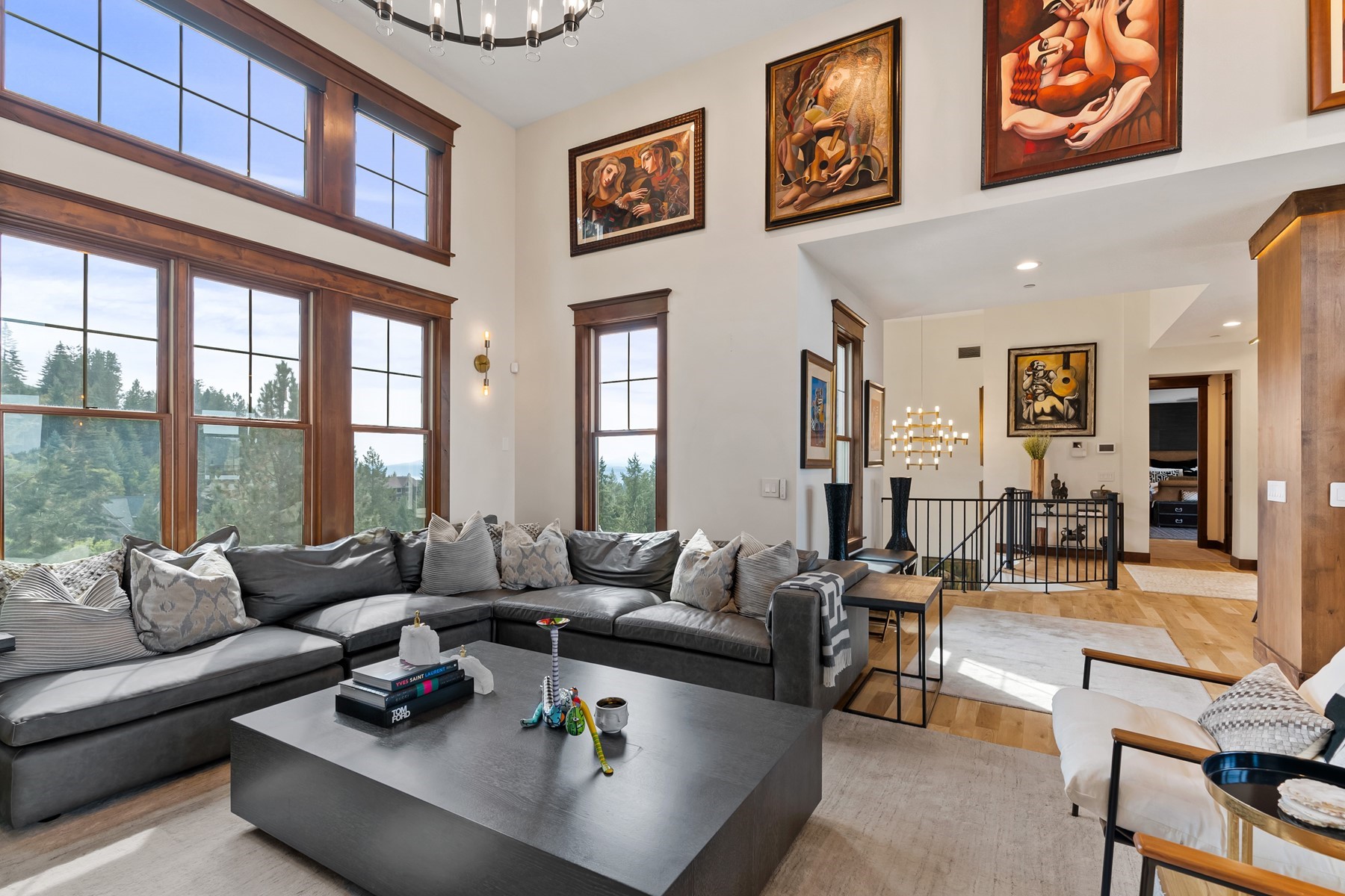  Stunning Contemporary Home with Lake Views - 物件實景