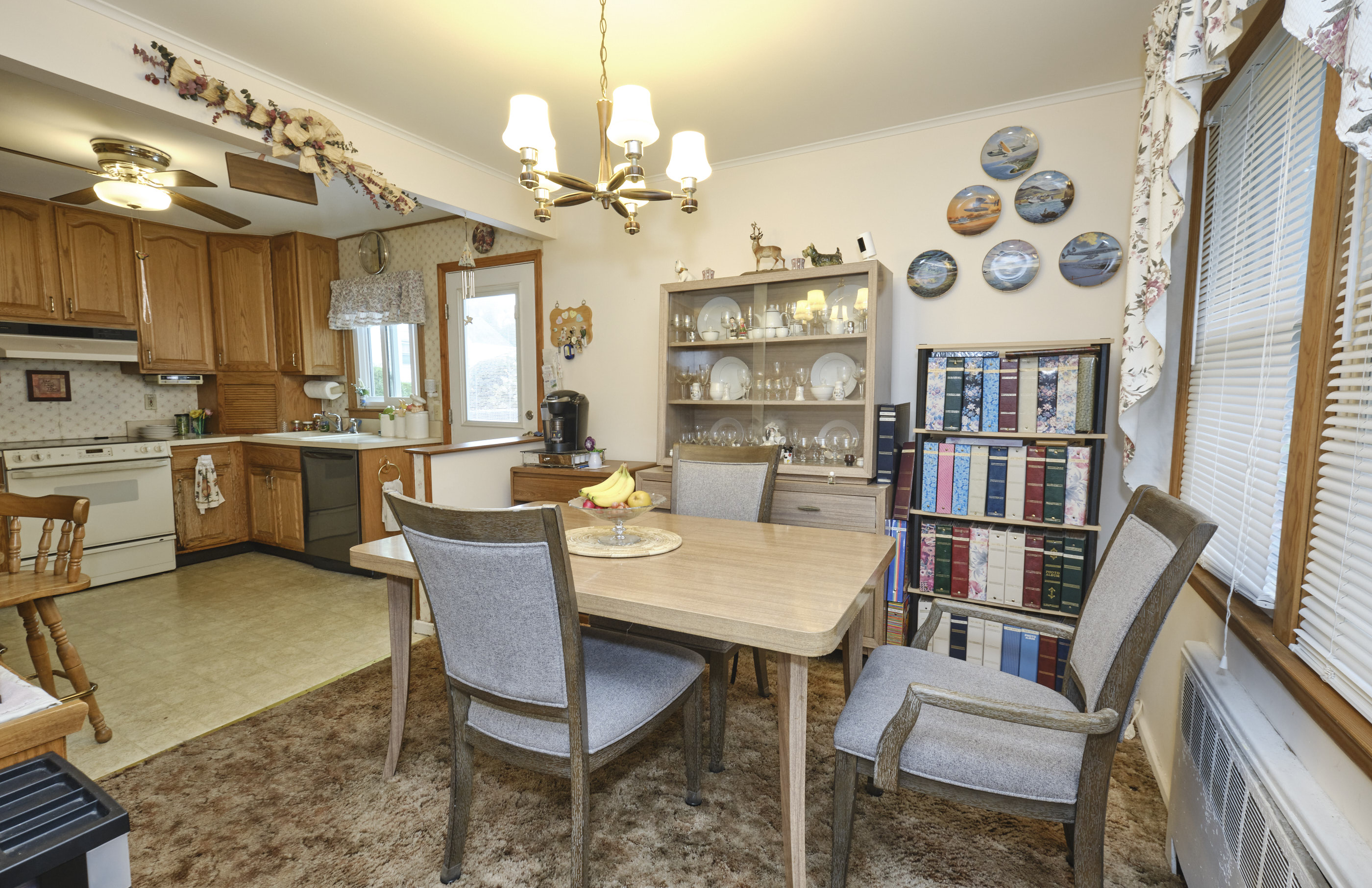 New Hyde Park, New York, 11040, United States, 4 Bedrooms Bedrooms, ,3 BathroomsBathrooms,Residential,For Sale,1977878