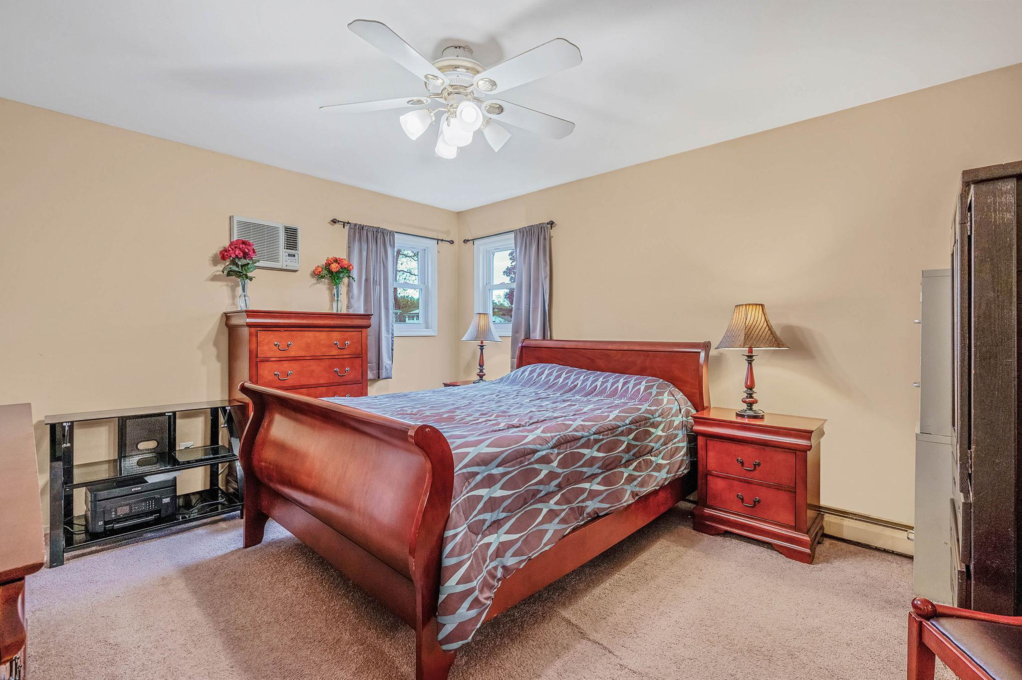 Centereach, New York, 11720, United States, 3 Bedrooms Bedrooms, ,3 BathroomsBathrooms,Residential,For Sale,1821298