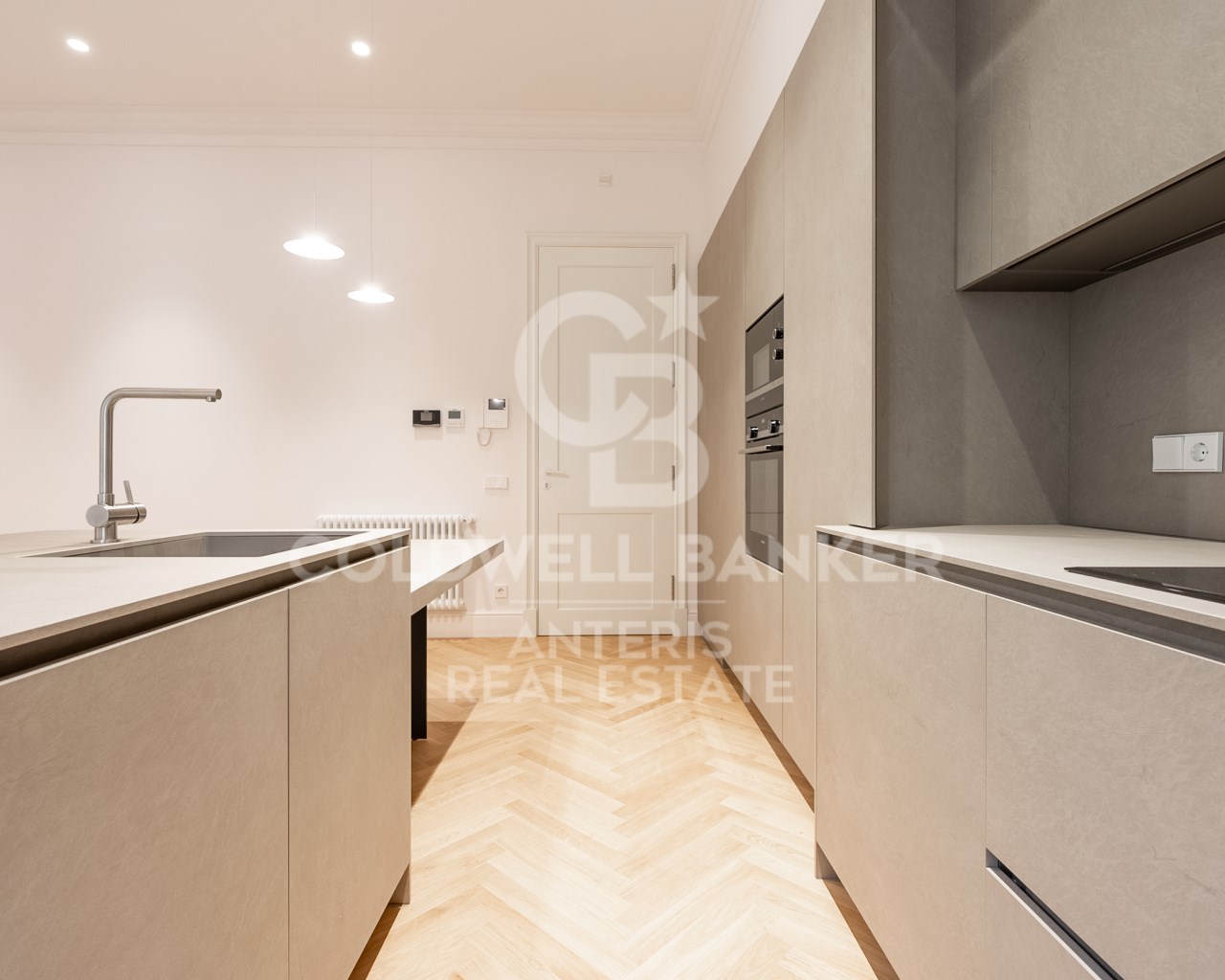 Barcelona, Barcelona, Ciutat Vella, El G?tic Barce, Barcelona, Catalonia, ES, 1 Bedroom Bedrooms, ,1 BathroomBathrooms,Residential,For Sale,Barcelona, Barcelona, Ciutat Vella, El G?tic Barce,1448570