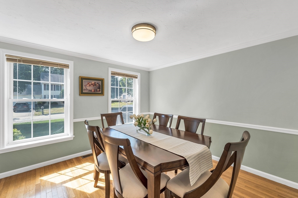 Nashua, New Hampshire, 03062, United States, 4 Bedrooms Bedrooms, ,4 BathroomsBathrooms,Residential,For Sale,1917285