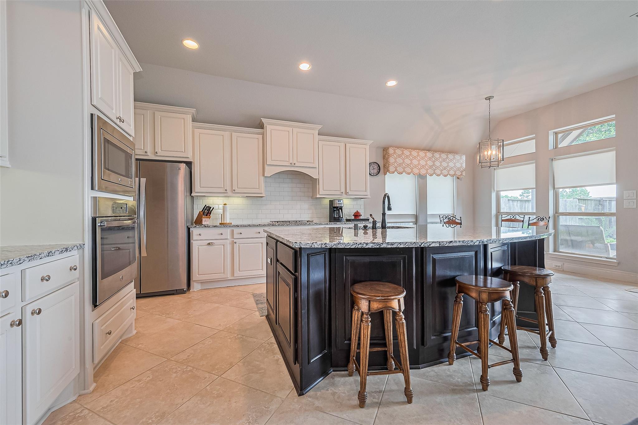 Katy, Texas, 77493, United States, 4 Bedrooms Bedrooms, ,4 BathroomsBathrooms,Residential,For Sale,1982754