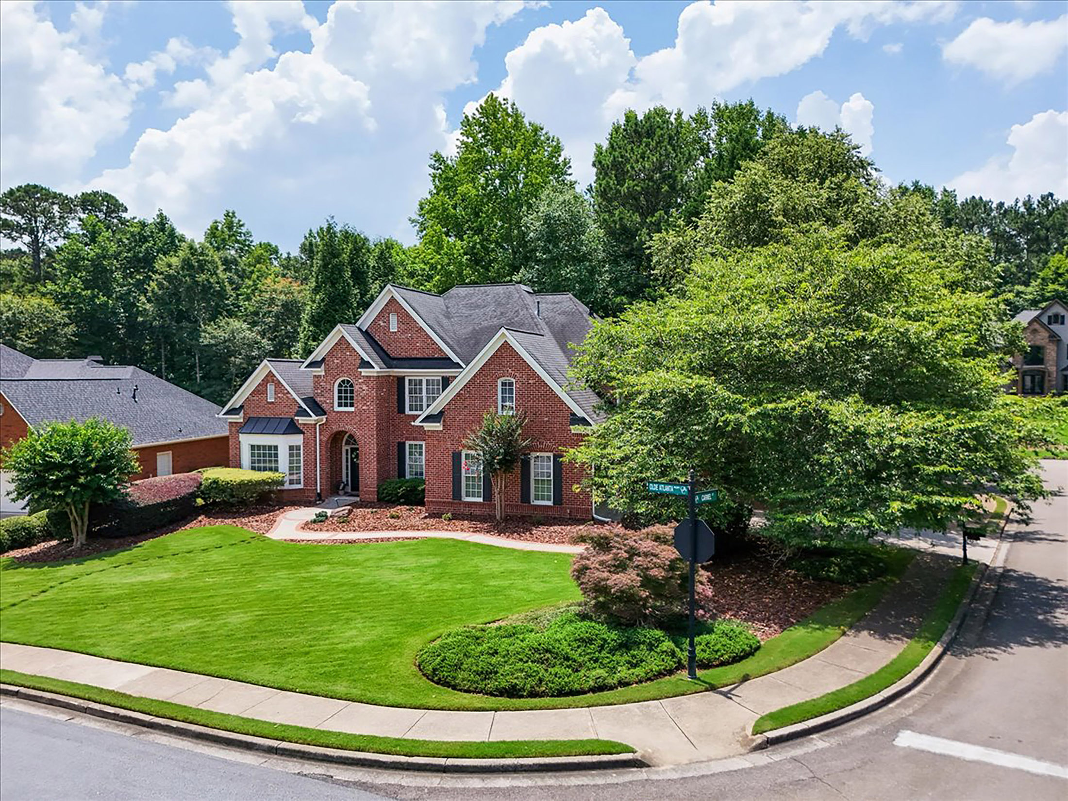  Located in The Amenity-Rich Olde Atlanta Club Golf Community - 物件實景