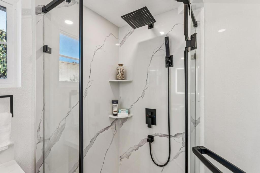 San Leandro, California, 94577, United States, 3 Bedrooms Bedrooms, ,2 BathroomsBathrooms,Residential,For Sale,2008964