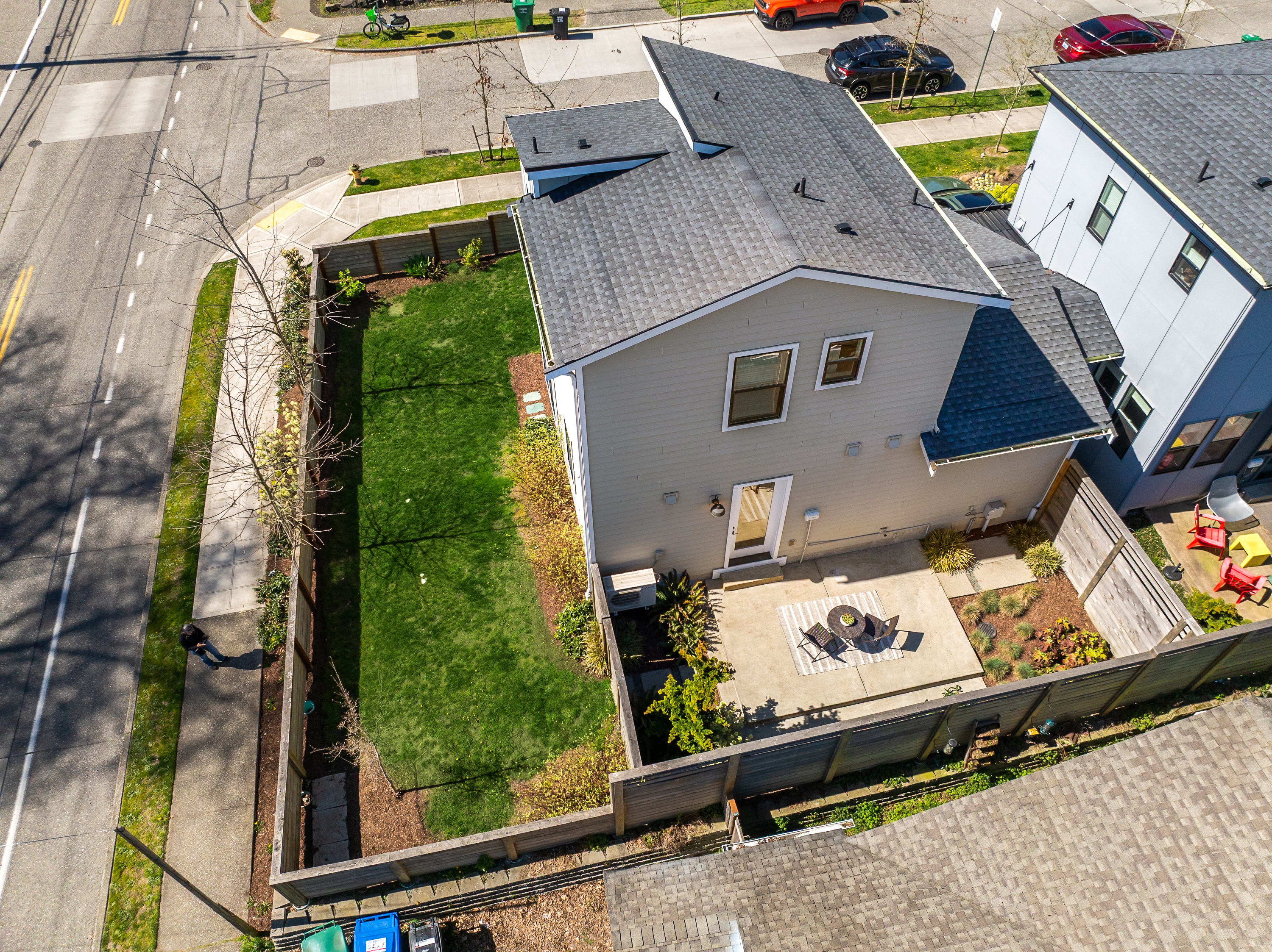  7502 32nd Ave NE Unit #A, Seattle, WA 98115 - 物件實景