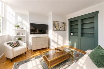 Boston, Massachusetts, 02129, United States, 2 Bedrooms Bedrooms, ,1 BathroomBathrooms,Residential,For Sale,2048147