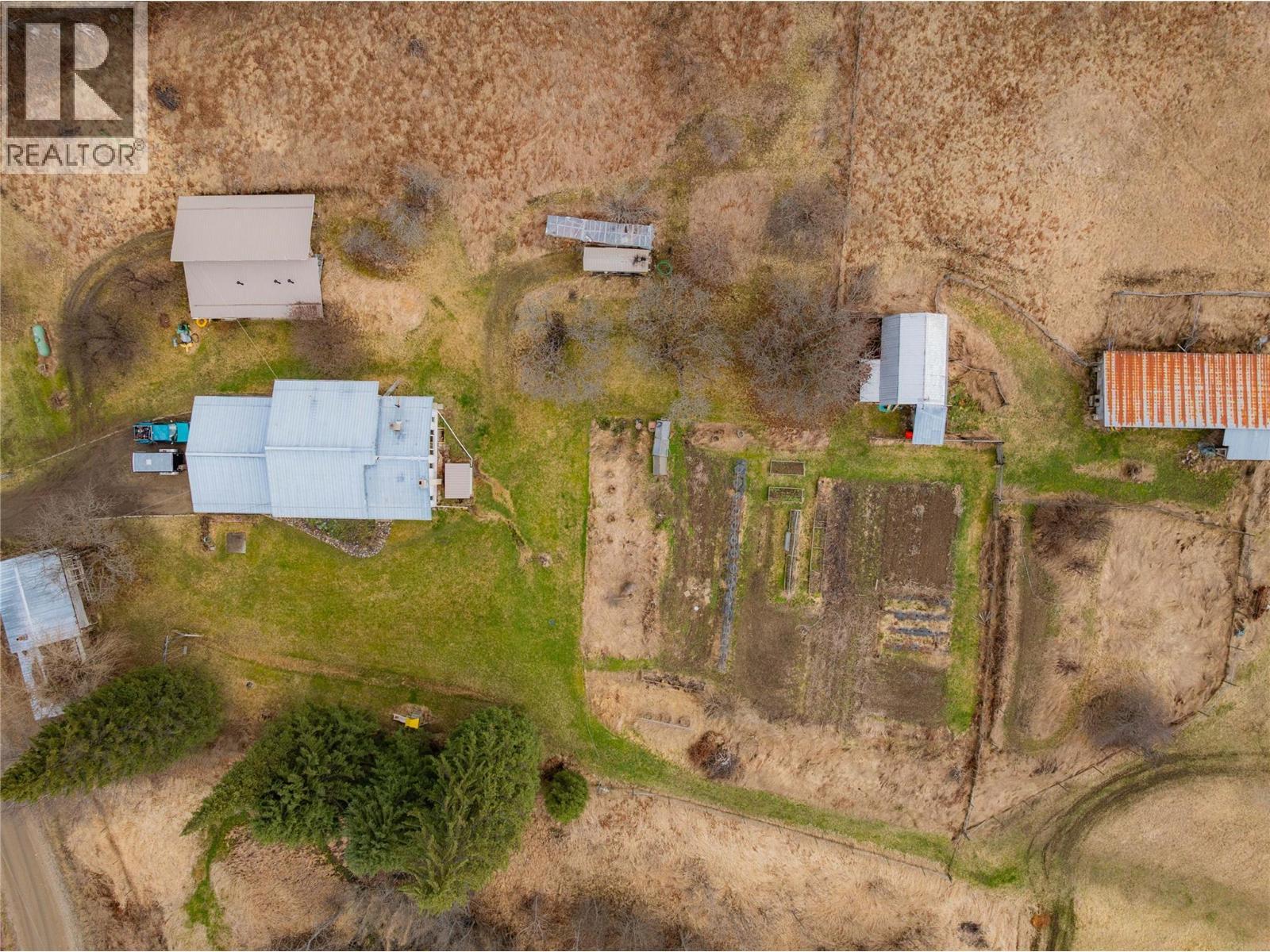 APPLEDALE, British Columbia, V0G 2J0, CA, 5 Bedrooms Bedrooms, ,2 BathroomsBathrooms,Residential,For Sale,1946998