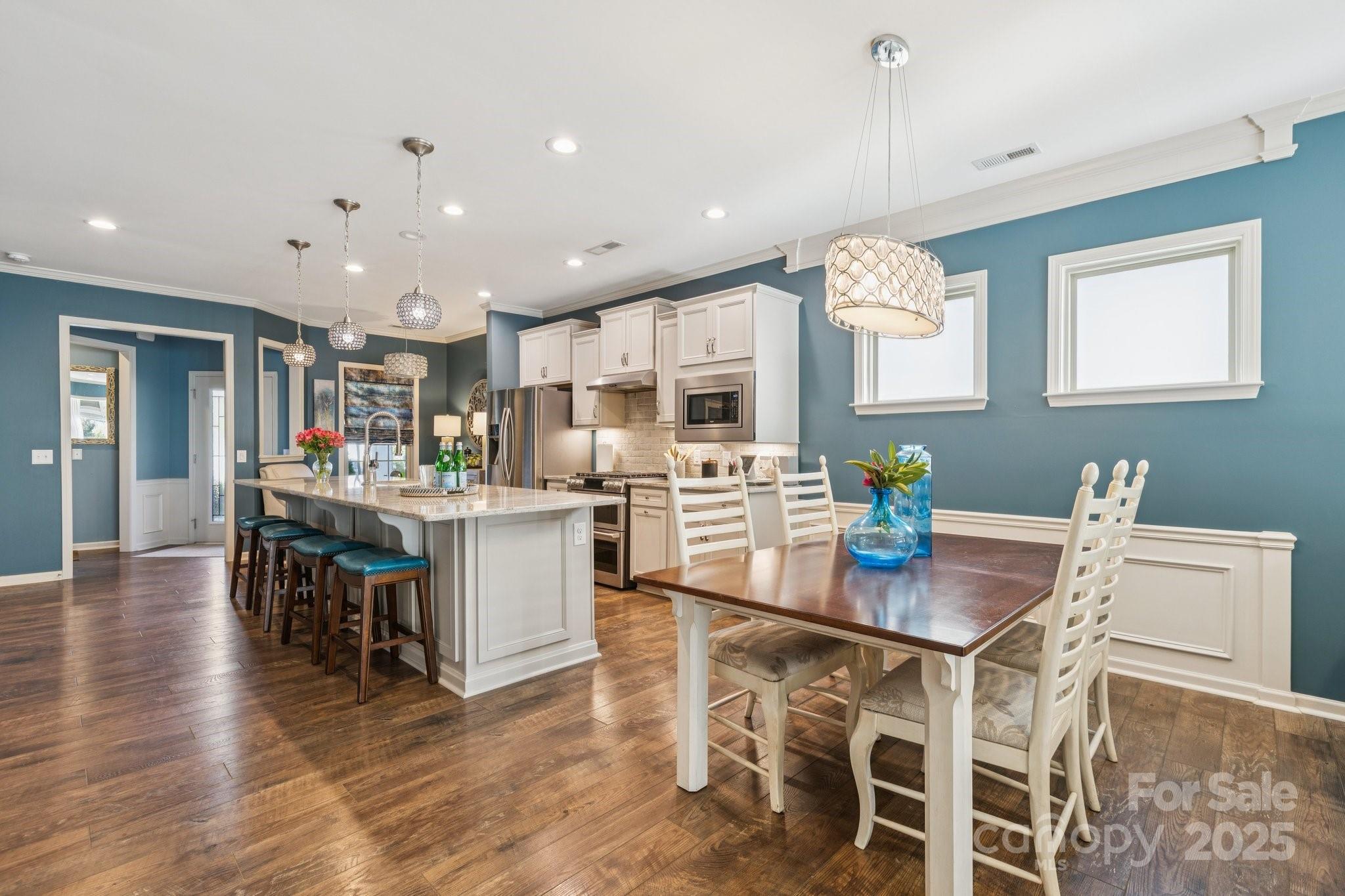 Fort Mill, South Carolina, 29715, United States, 2 Bedrooms Bedrooms, ,2 BathroomsBathrooms,Residential,For Sale,1940394