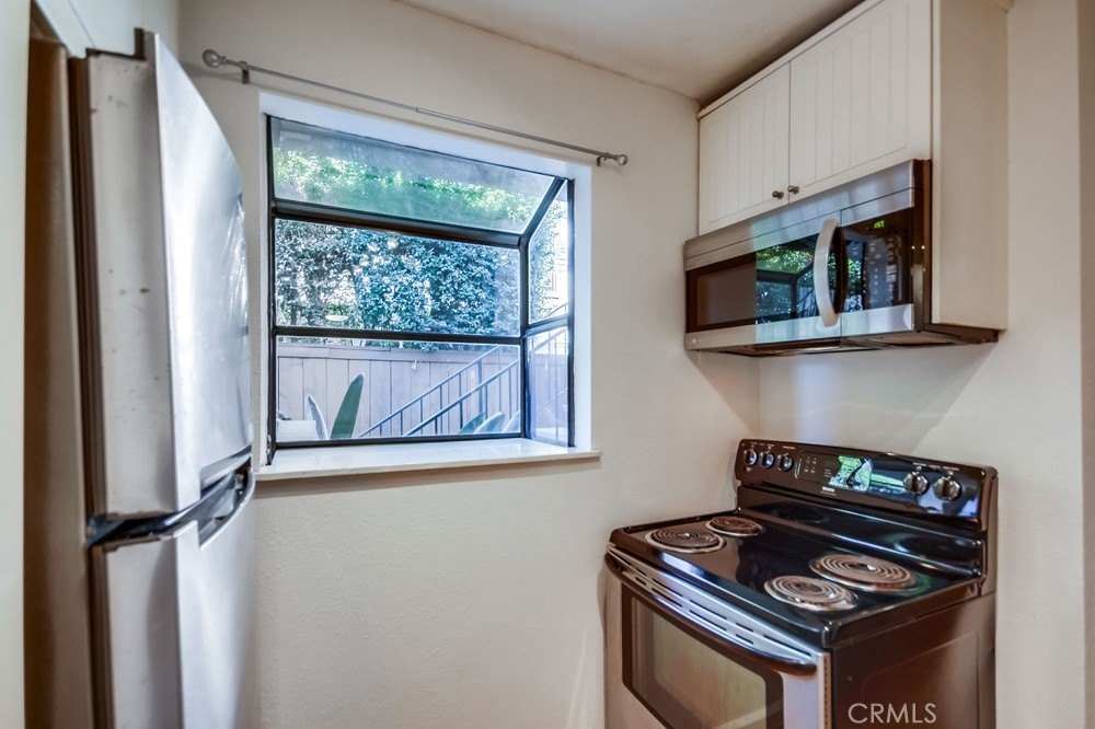 San Diego, California, 92104, United States, 2 Bedrooms Bedrooms, ,1 BathroomBathrooms,Residential,For Sale,1970818