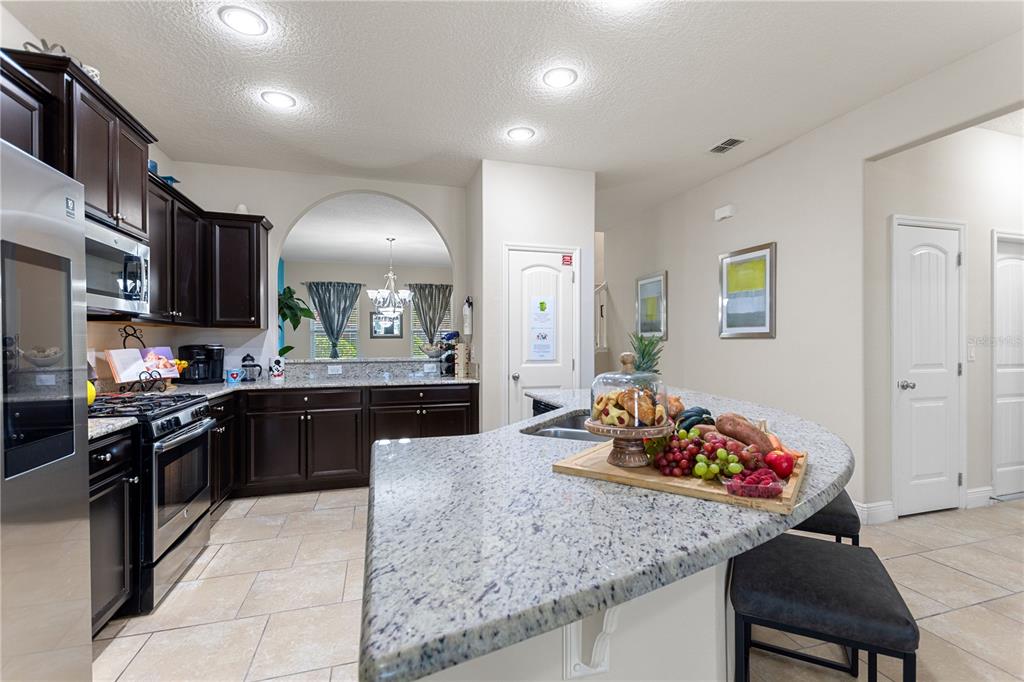 Davenport, Florida, 33837, United States, 5 Bedrooms Bedrooms, ,5 BathroomsBathrooms,Residential,For Sale,1999556