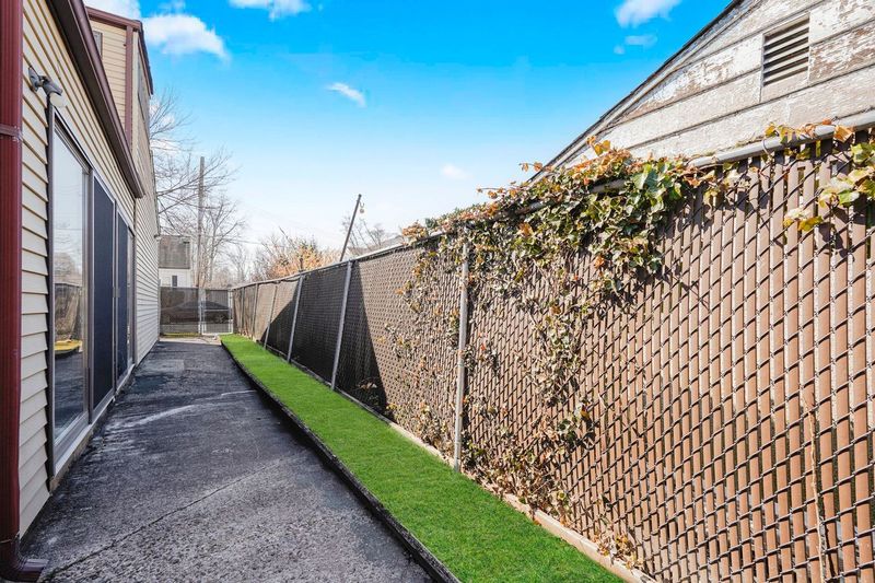 Staten Island, New York, 10314, United States, 4 Bedrooms Bedrooms, ,2 BathroomsBathrooms,Residential,For Sale,1895185