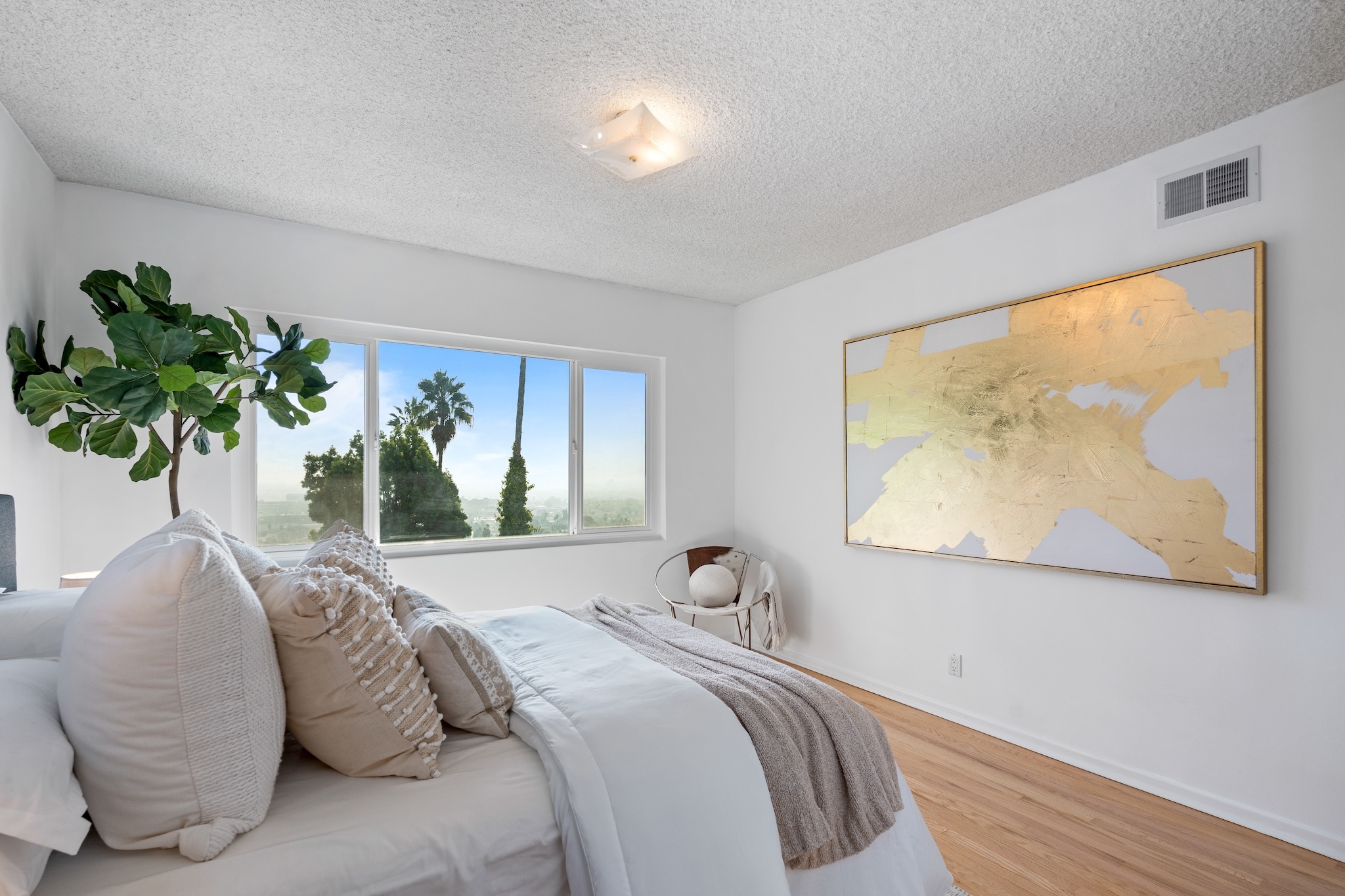  4799 Bonvue Ave - 物件實景