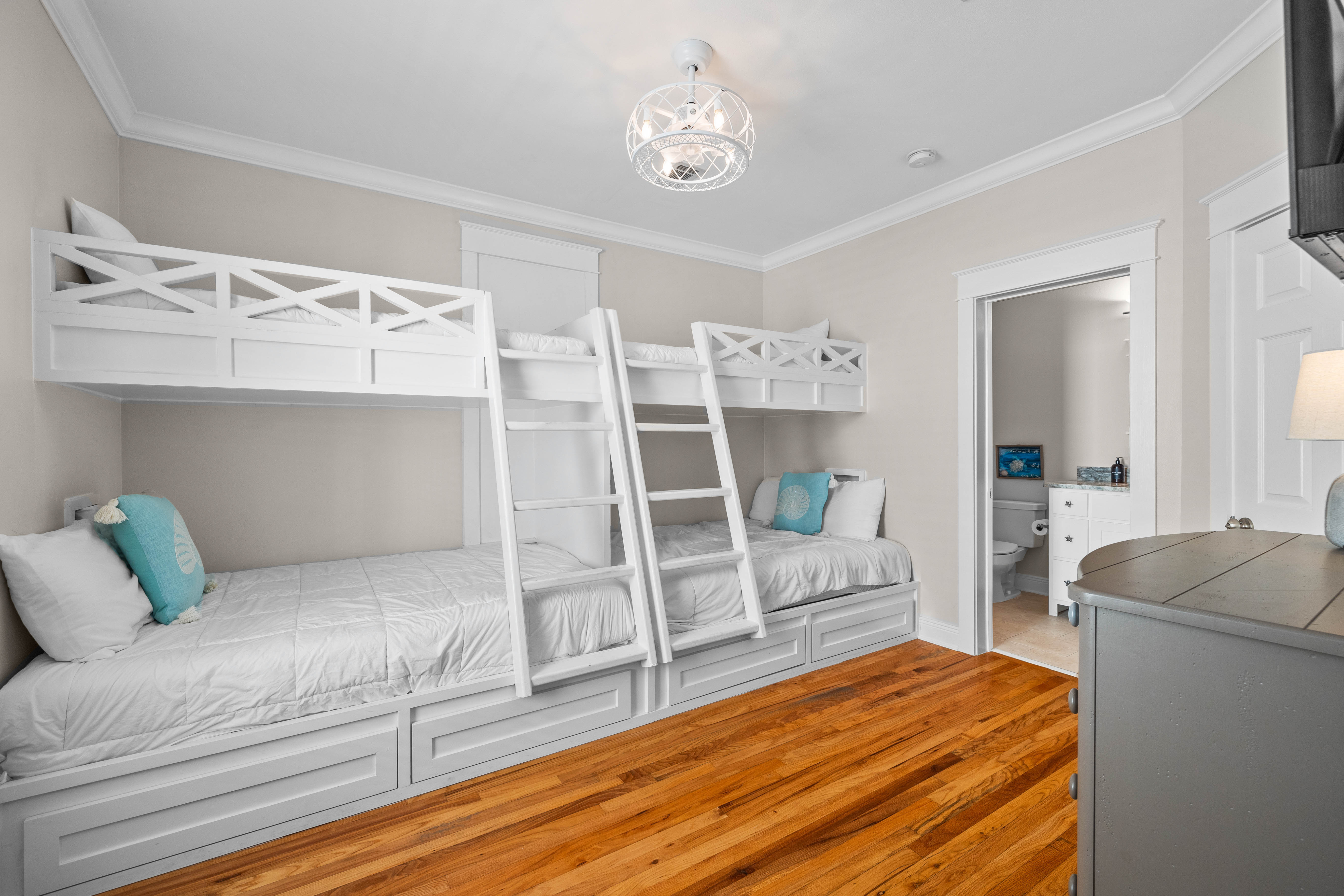  Renovated Florida Cottage With Lookout Tower Just Steps From Beach - 物件實景