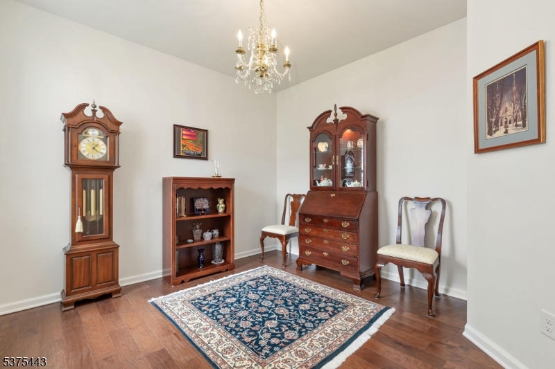 Florham Park Boro, New Jersey, 07932, United States, 2 Bedrooms Bedrooms, ,3 BathroomsBathrooms,Residential,For Sale,1917445