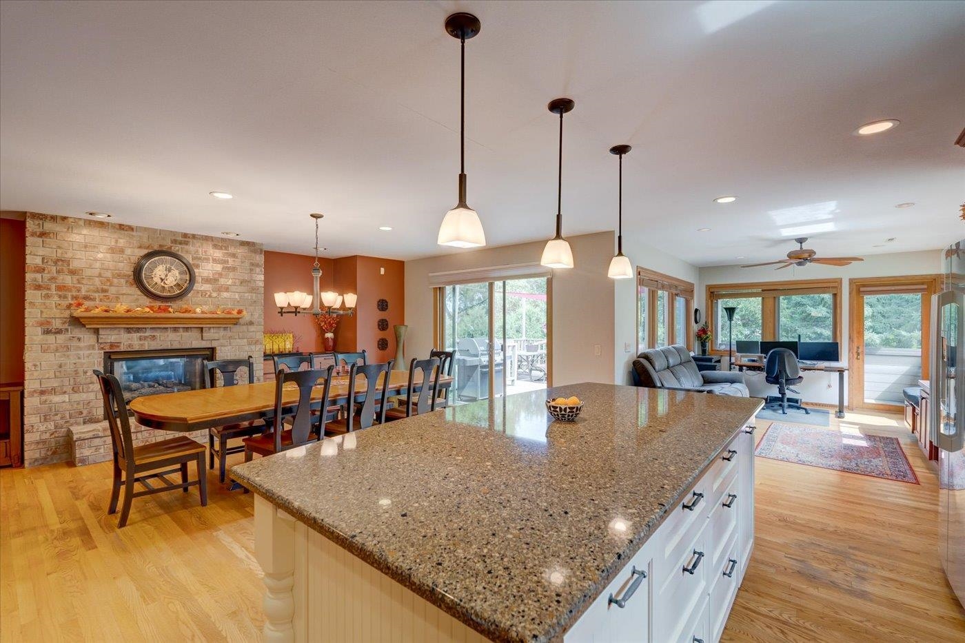 Fitchburg, Wisconsin, 53711, United States, 4 Bedrooms Bedrooms, ,4 BathroomsBathrooms,Residential,For Sale,1977409