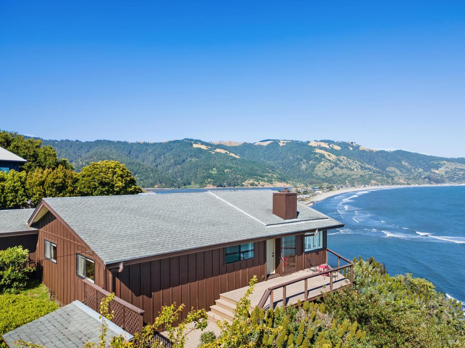 Bolinas, California, 94924, United States, 3 Bedrooms Bedrooms, ,2 BathroomsBathrooms,Residential,For Sale,2003104