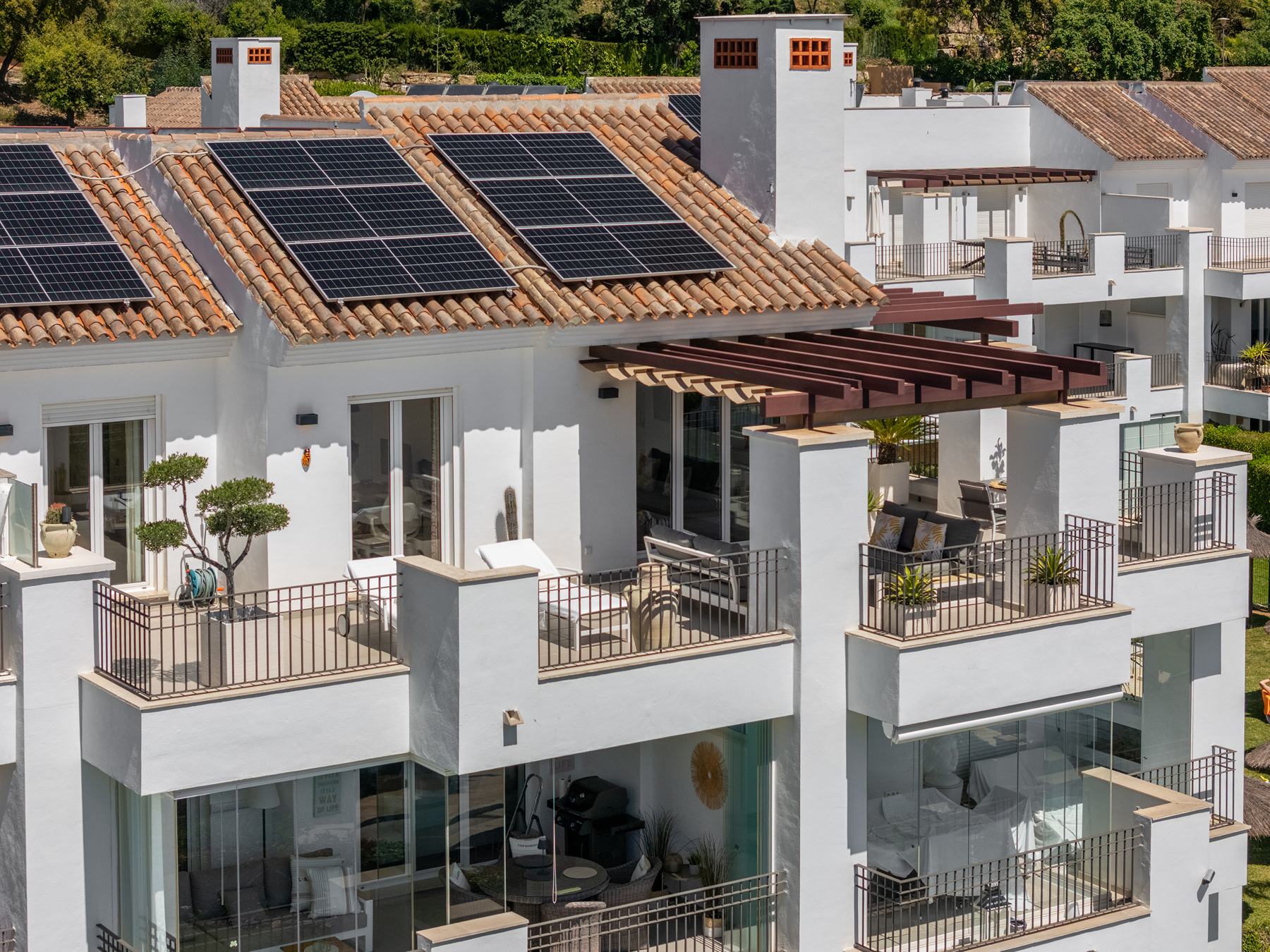  Renovated sea-view penthouse with expansive terrace in La Mairena, Marbella East - 物件實景