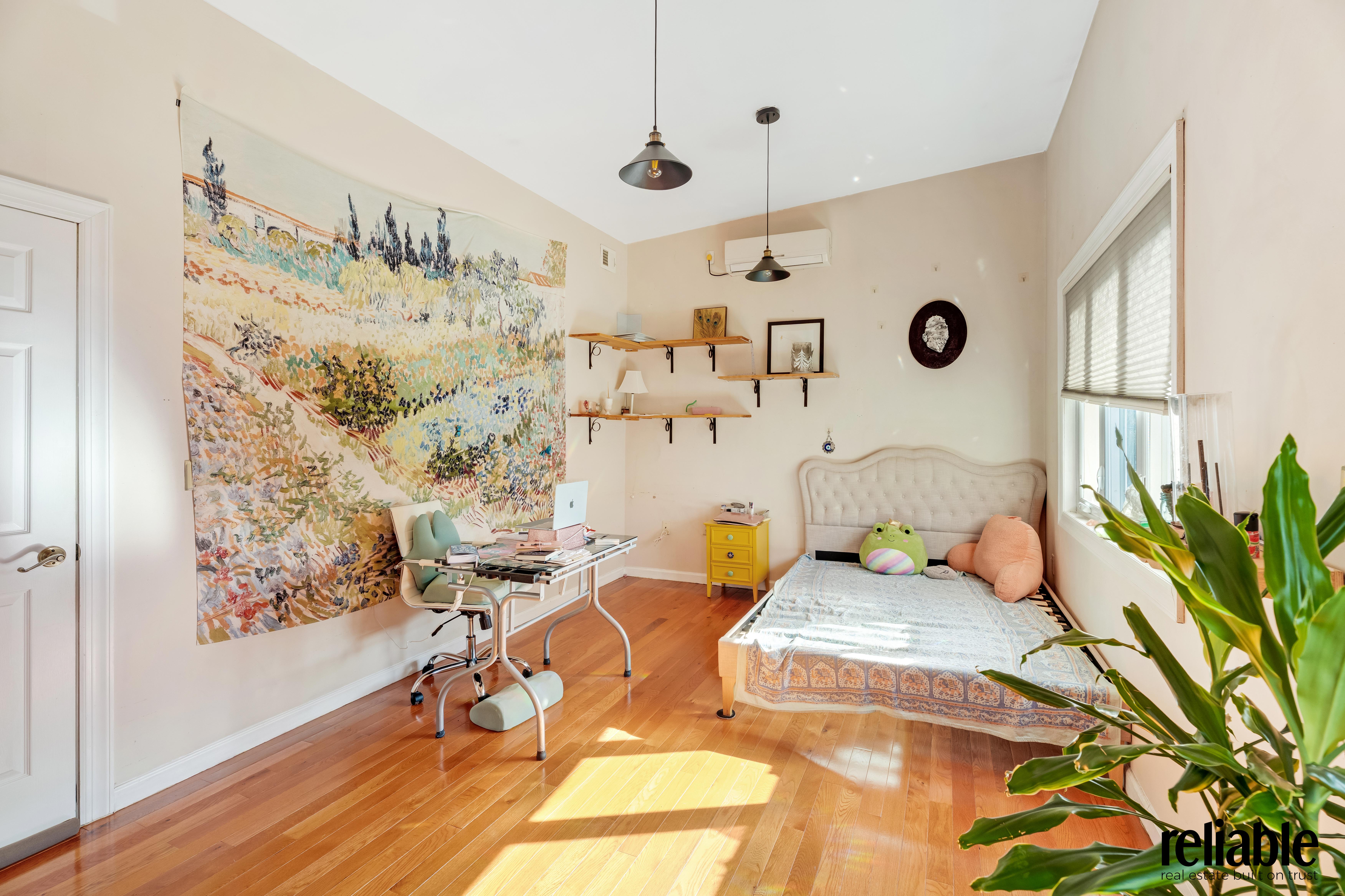 Brooklyn, New York, 11228, United States, 6 Bedrooms Bedrooms, ,3 BathroomsBathrooms,Residential,For Sale,1991049