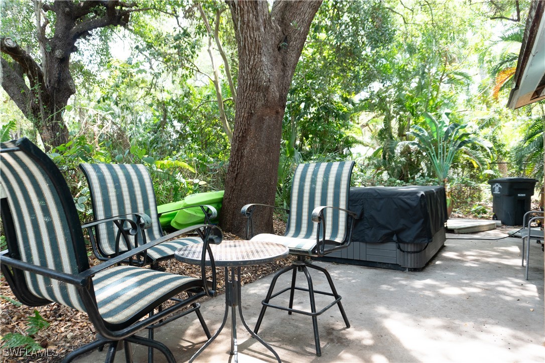 Fort Myers, Florida, 33916, United States, 4 Bedrooms Bedrooms, ,5 BathroomsBathrooms,Residential,For Sale,1975141