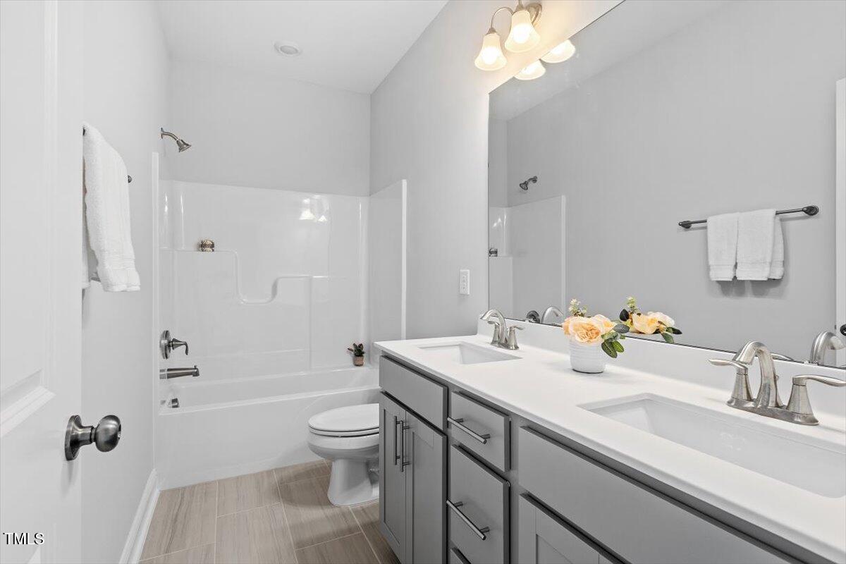 Durham, North Carolina, 27703, United States, 5 Bedrooms Bedrooms, ,3 BathroomsBathrooms,Residential,For Sale,1901808