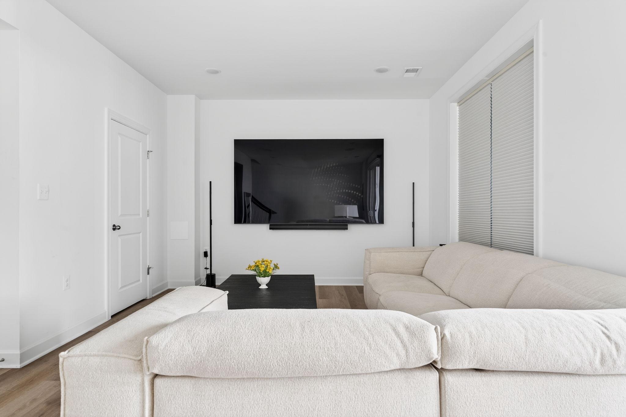  4991 Longmire Way, Chantilly, VA, 20151 - 物件實景