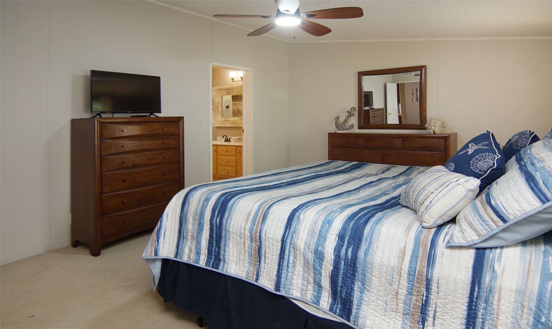 Possum Kingdom Lake, Texas, 76449, United States, 3 Bedrooms Bedrooms, ,2 BathroomsBathrooms,Residential,For Sale,1794125