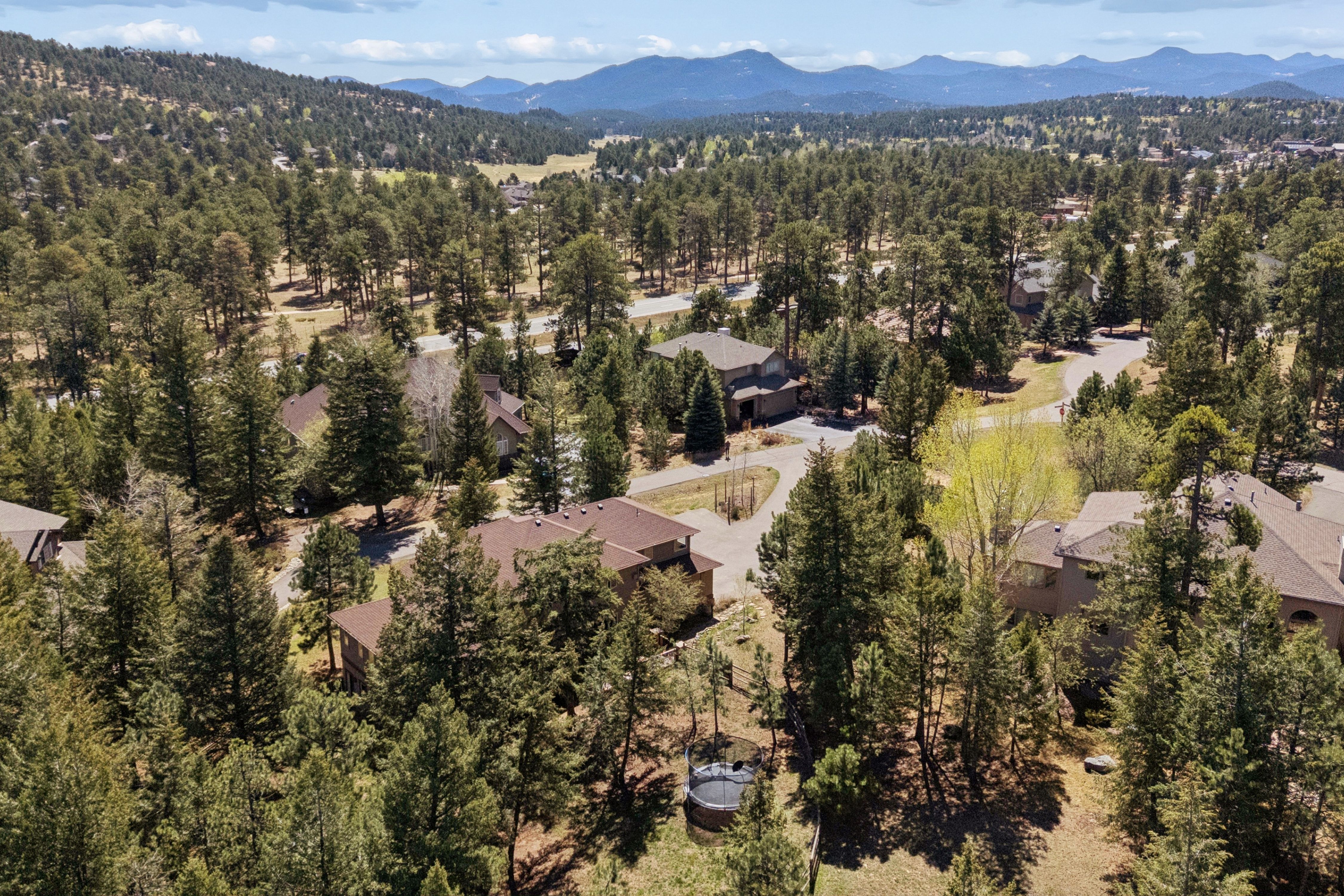  Comfort, Versatility & Evergreen Living - 物件實景