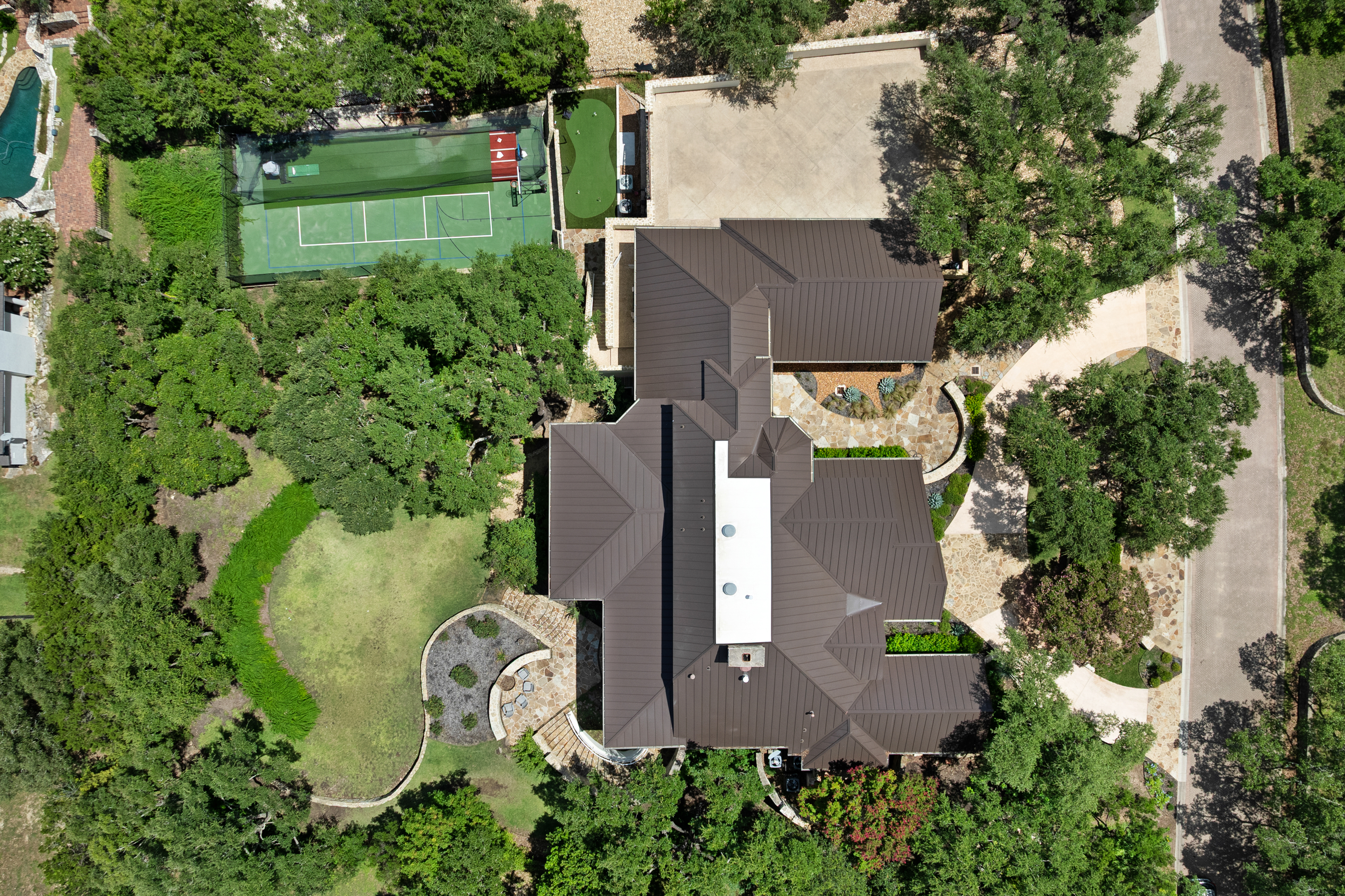  Luxury Living on Nearly an Acre in The Dominion - 物件實景