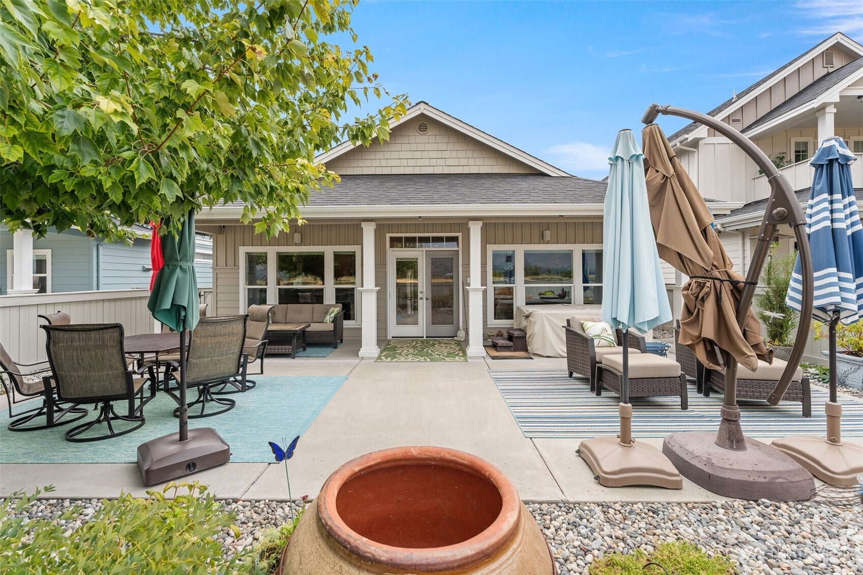 East Wenatchee, Washington, 98802, United States, 3 Bedrooms Bedrooms, ,1 BathroomBathrooms,Residential,For Sale,1934190