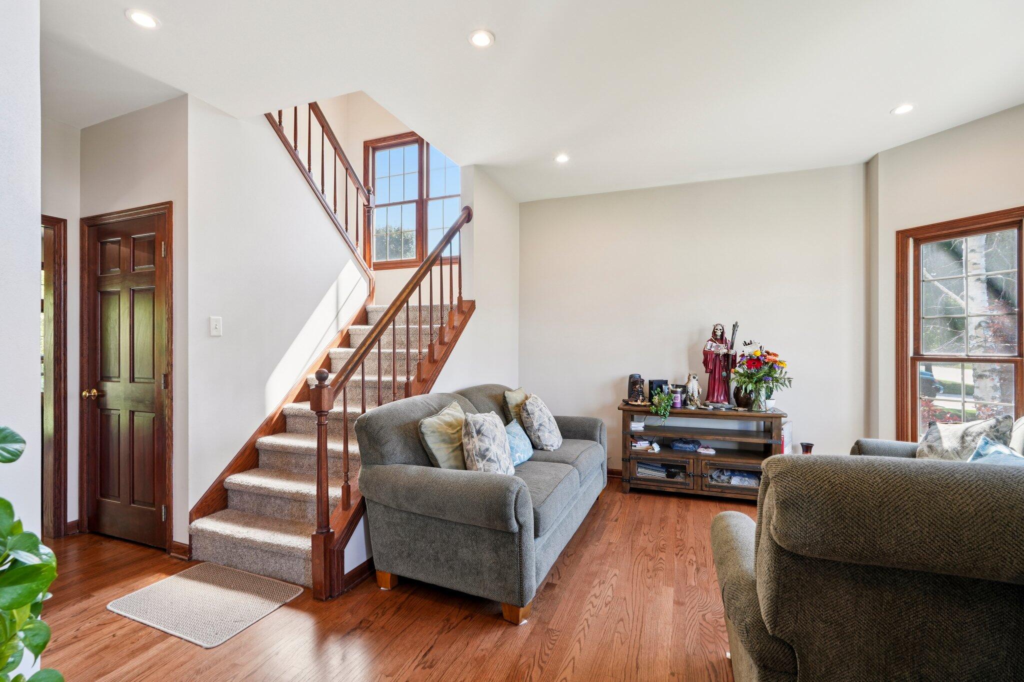 Pleasant Prairie, Wisconsin, 53158, United States, 4 Bedrooms Bedrooms, ,3 BathroomsBathrooms,Residential,For Sale,1983486