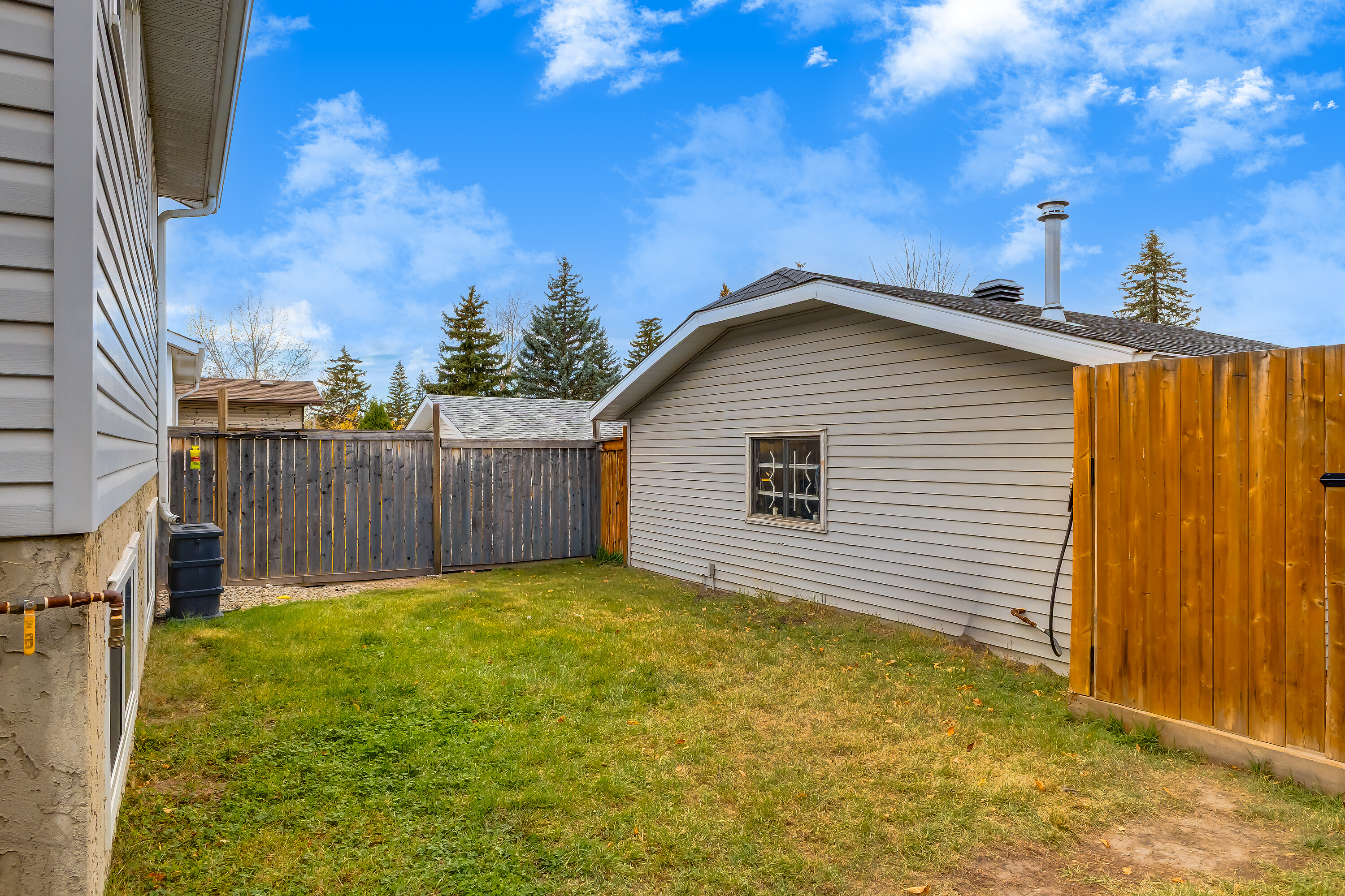  228 Deer Ridge Place SE - 物件實景