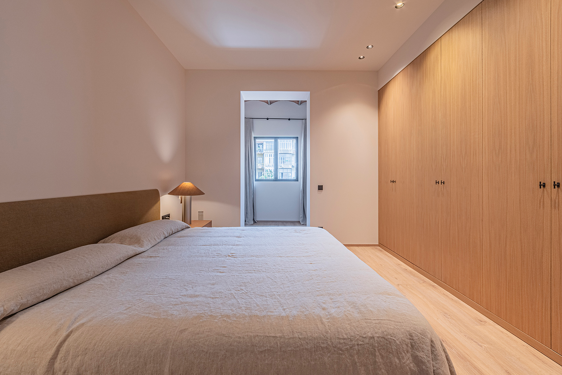  Modernist flat in Eixample with premium finishes in the Quadrat d