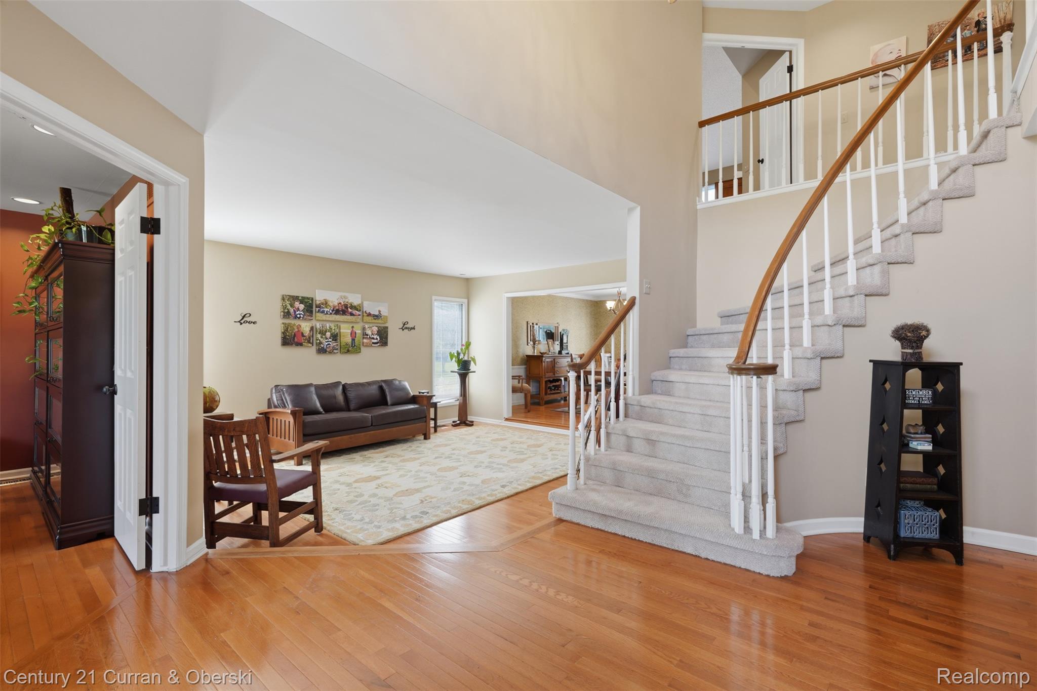 Farmington Hills, Michigan, 48331, United States, 4 Bedrooms Bedrooms, ,4 BathroomsBathrooms,Residential,For Sale,2048985