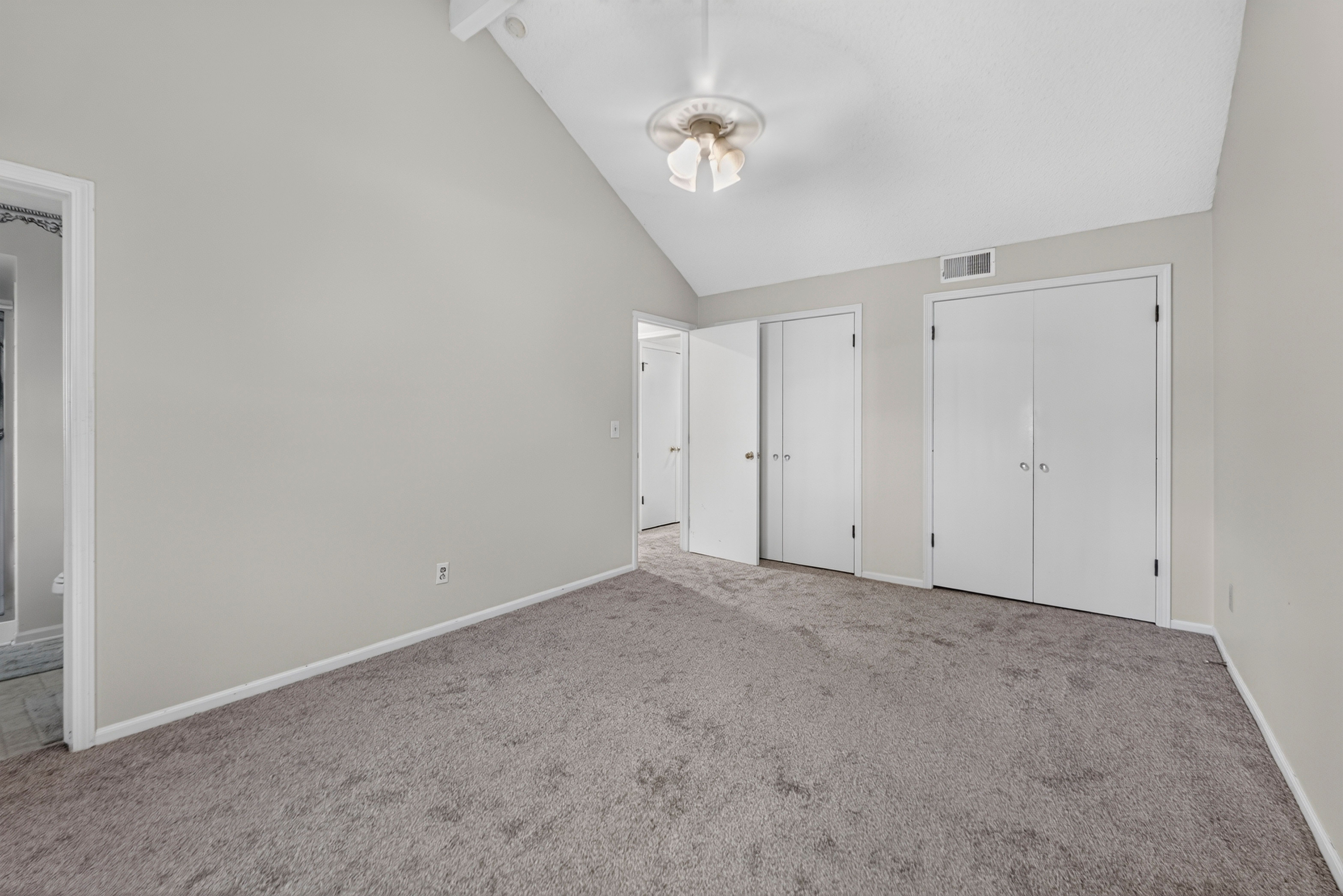  10228 Caenen Drive, Lenexa, KS 66215 - 物件實景