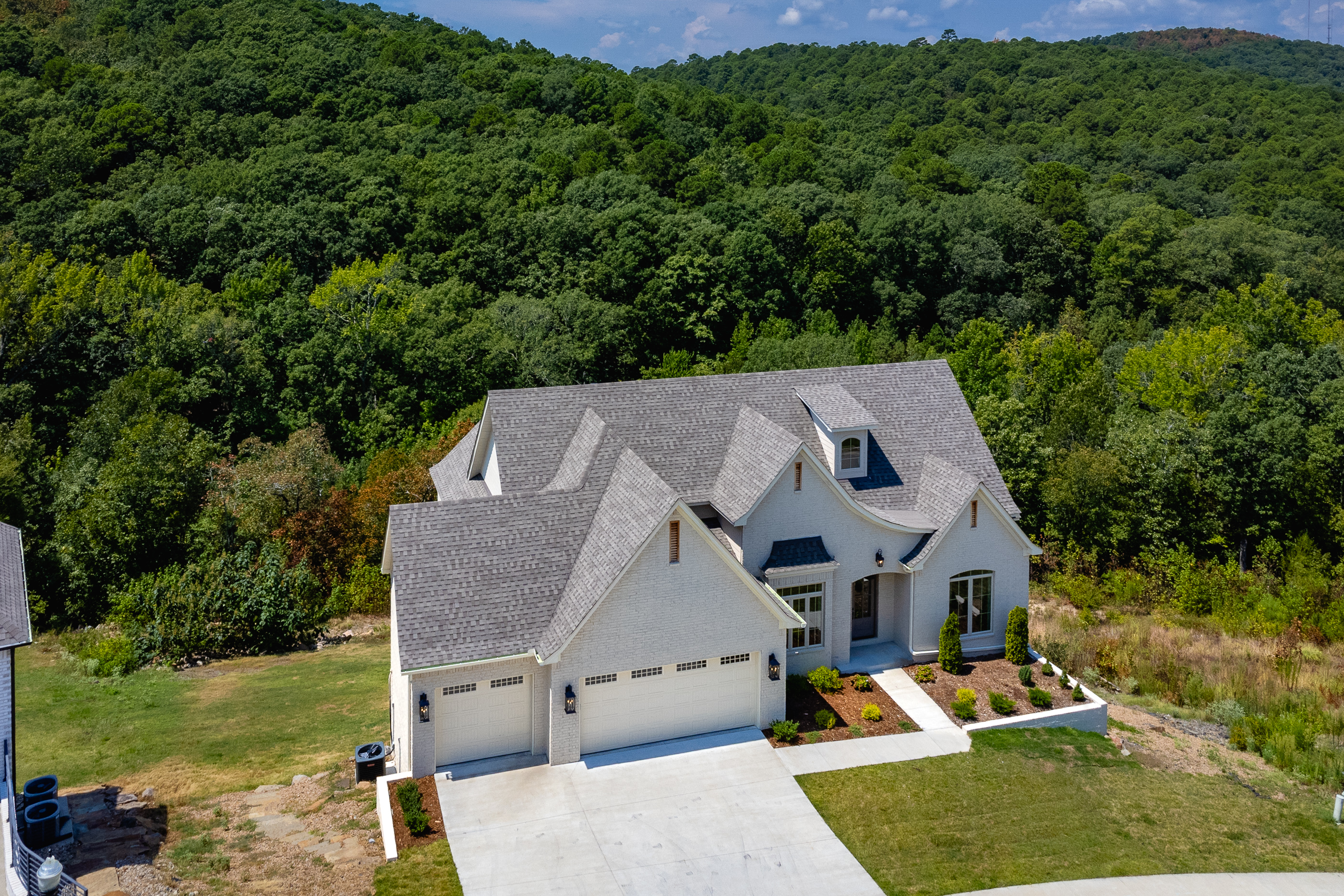 Little Rock, Arkansas, 72223, United States, 5 Bedrooms Bedrooms, ,5 BathroomsBathrooms,Residential,For Sale,1920027