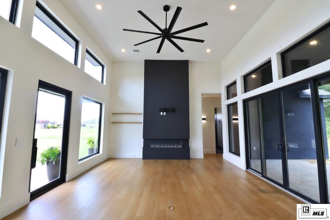 Monroe, Louisiana, 71203, United States, 4 Bedrooms Bedrooms, ,3 BathroomsBathrooms,Residential,For Sale,1906414