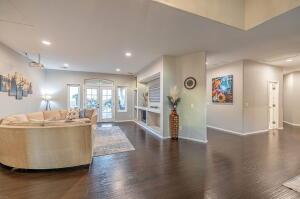 Palmdale, California, 93551, United States, 4 Bedrooms Bedrooms, ,3 BathroomsBathrooms,Residential,For Sale,1805176