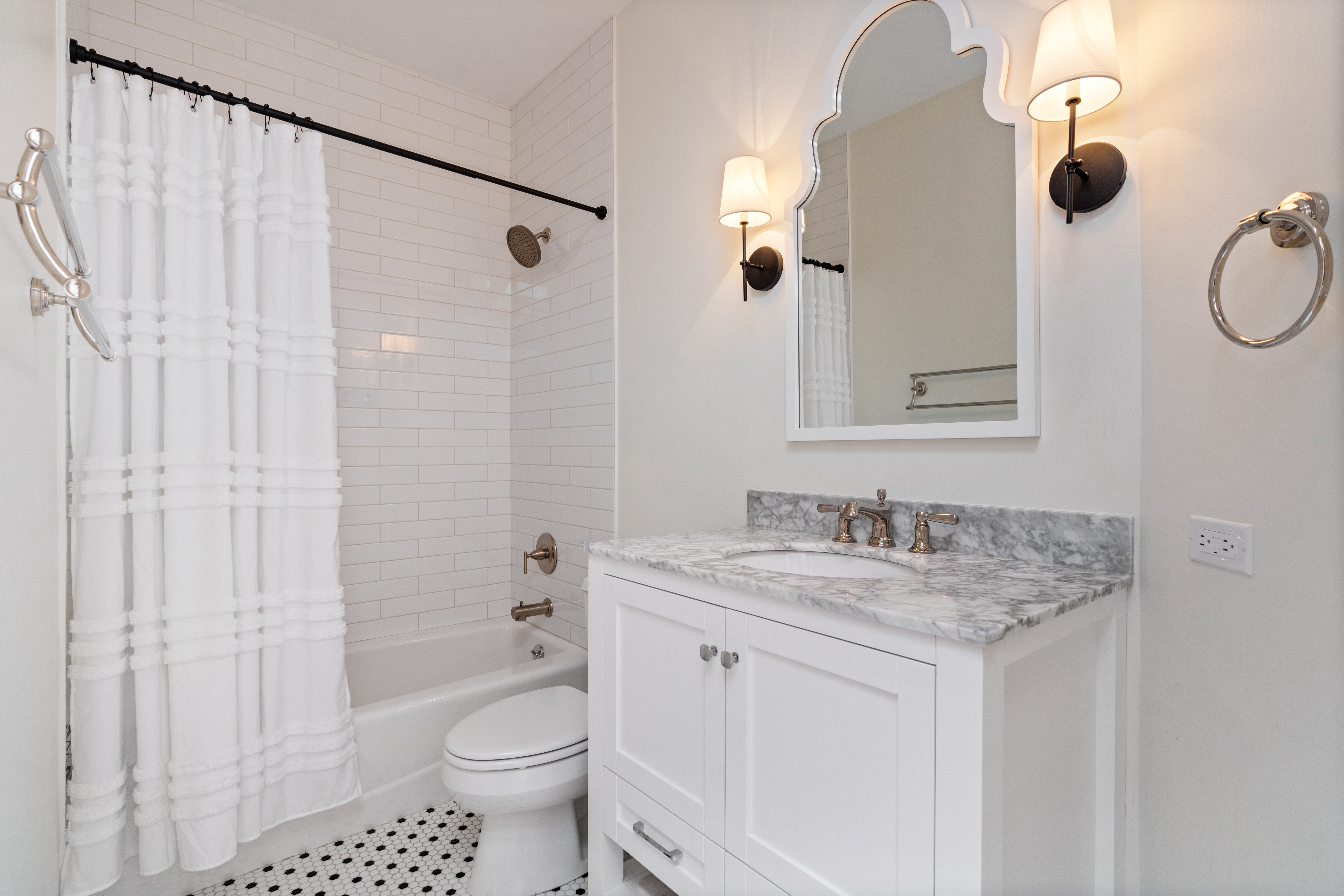  Exquisitely Renovated Lincoln Park Townhome - 物件實景