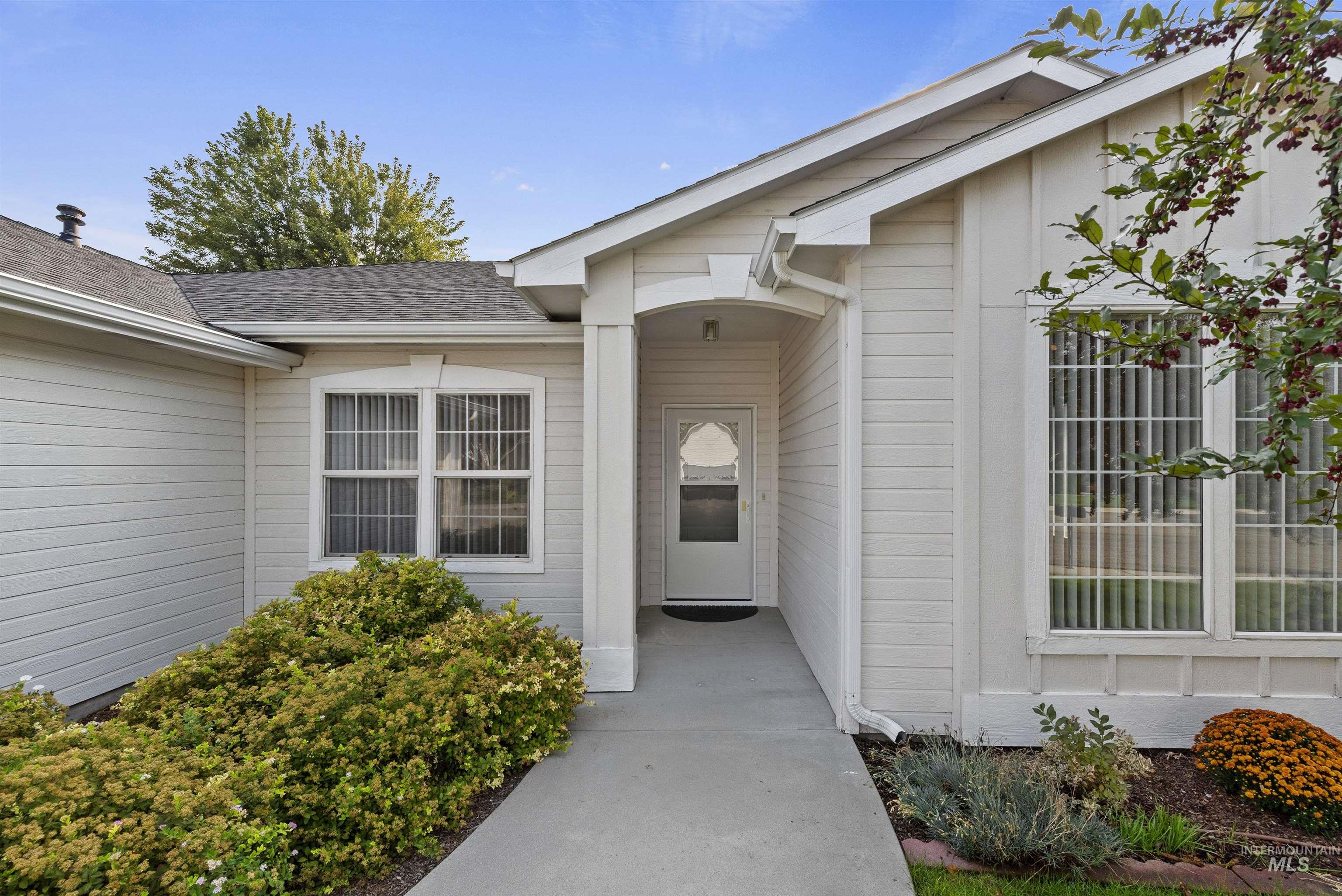 Meridian, Idaho, 83646-8306, United States, 4 Bedrooms Bedrooms, ,Residential,For Sale,1941739
