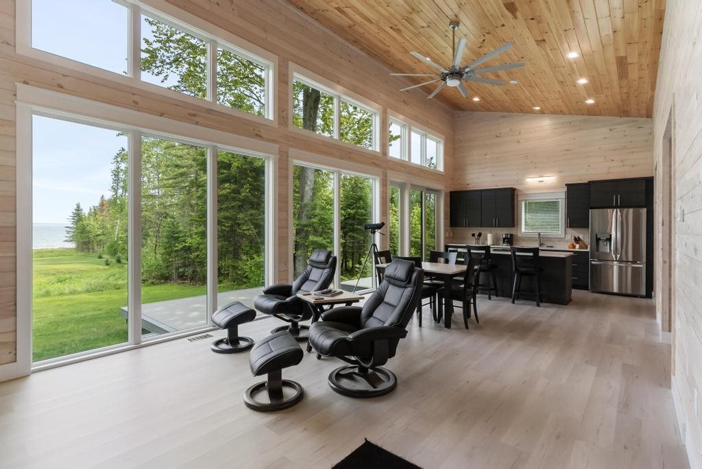 Cheboygan, Michigan, 49721, United States, 2 Bedrooms Bedrooms, ,1 BathroomBathrooms,Residential,For Sale,1856011