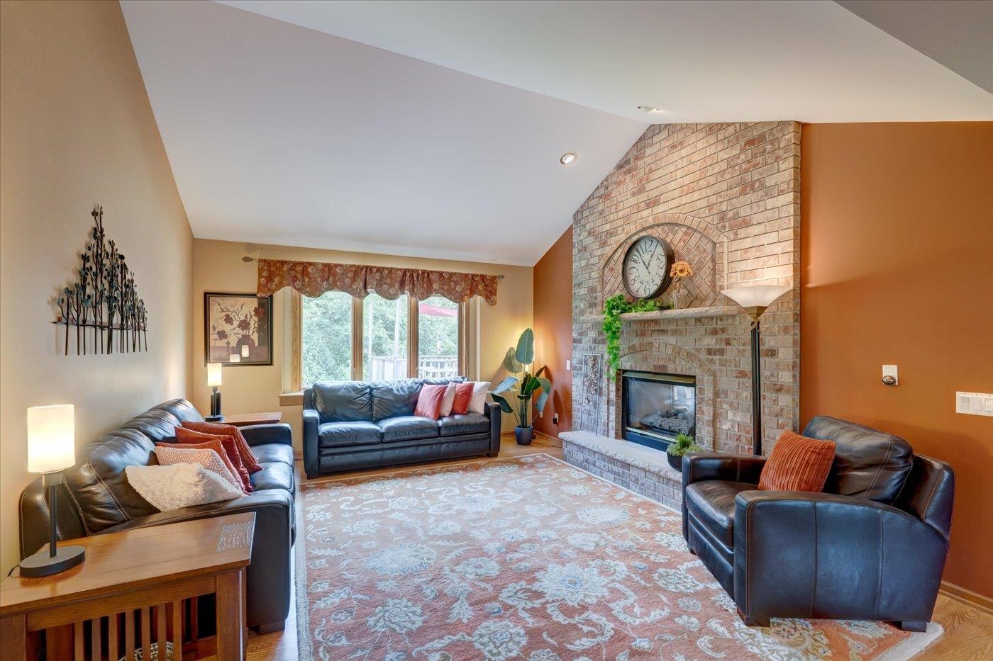 Fitchburg, Wisconsin, 53711, United States, 4 Bedrooms Bedrooms, ,4 BathroomsBathrooms,Residential,For Sale,1977409